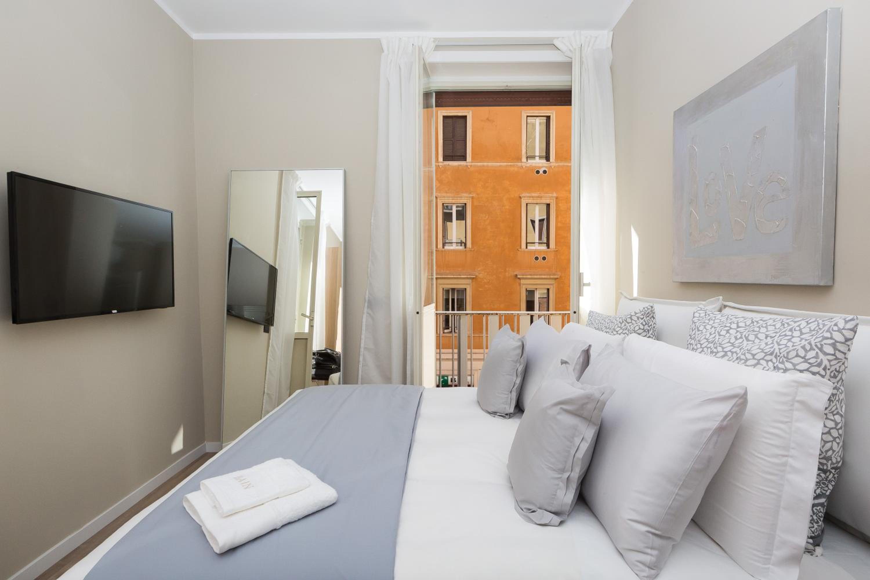 126 Gracchi Suites
