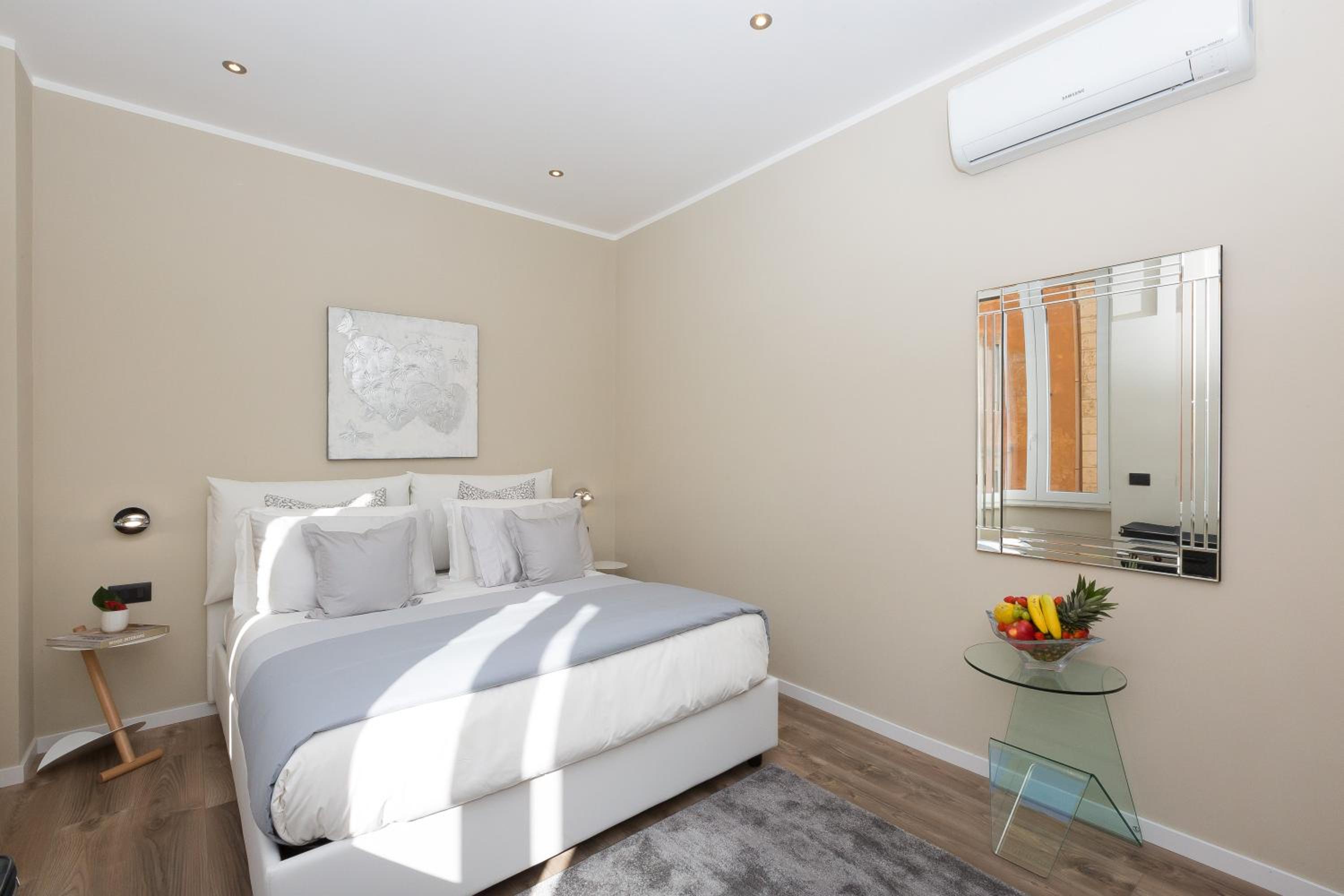 126 Gracchi Suites