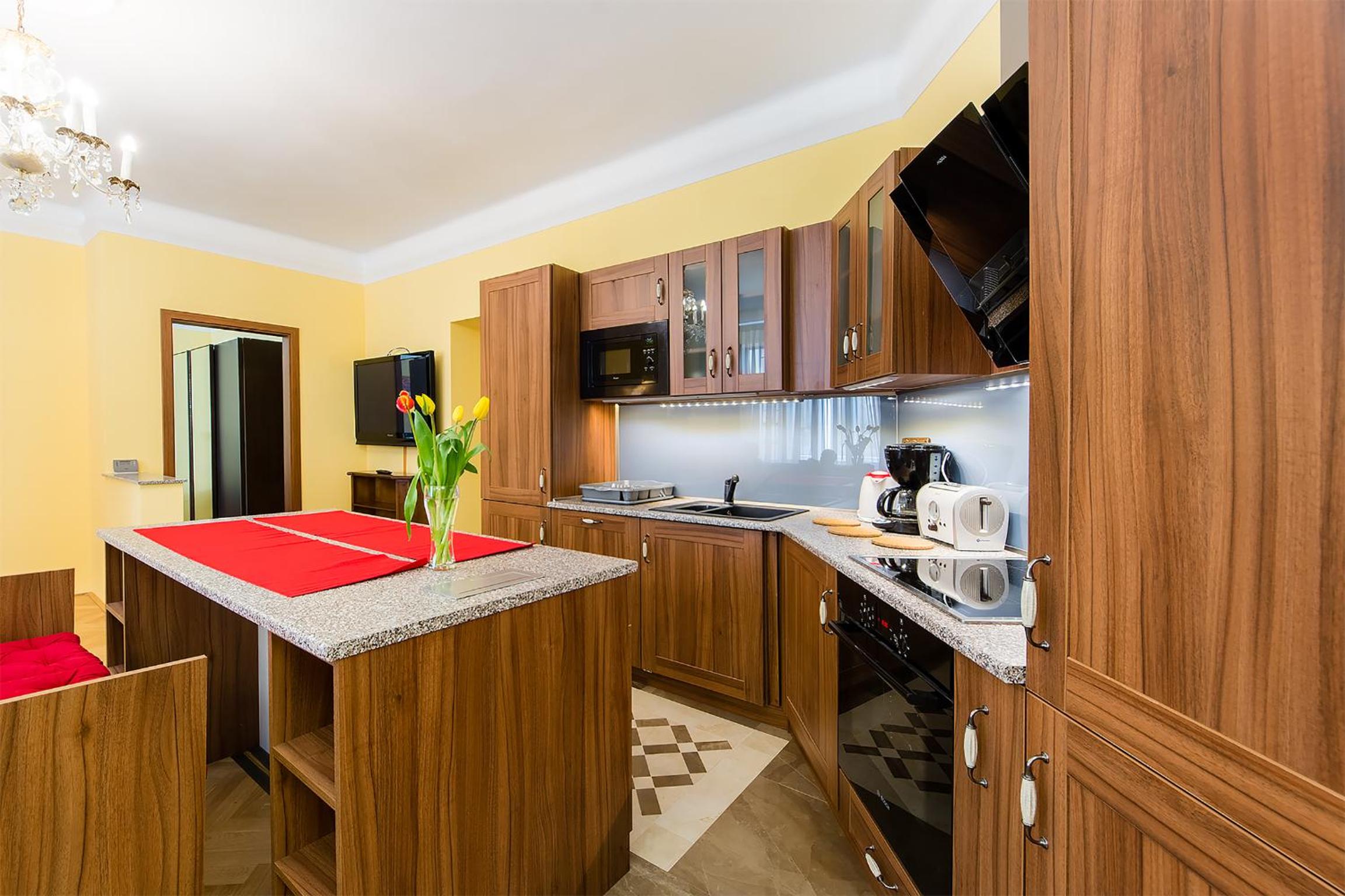 In Heart of Prague - 2BR 2BA Elegant Downtown Apt