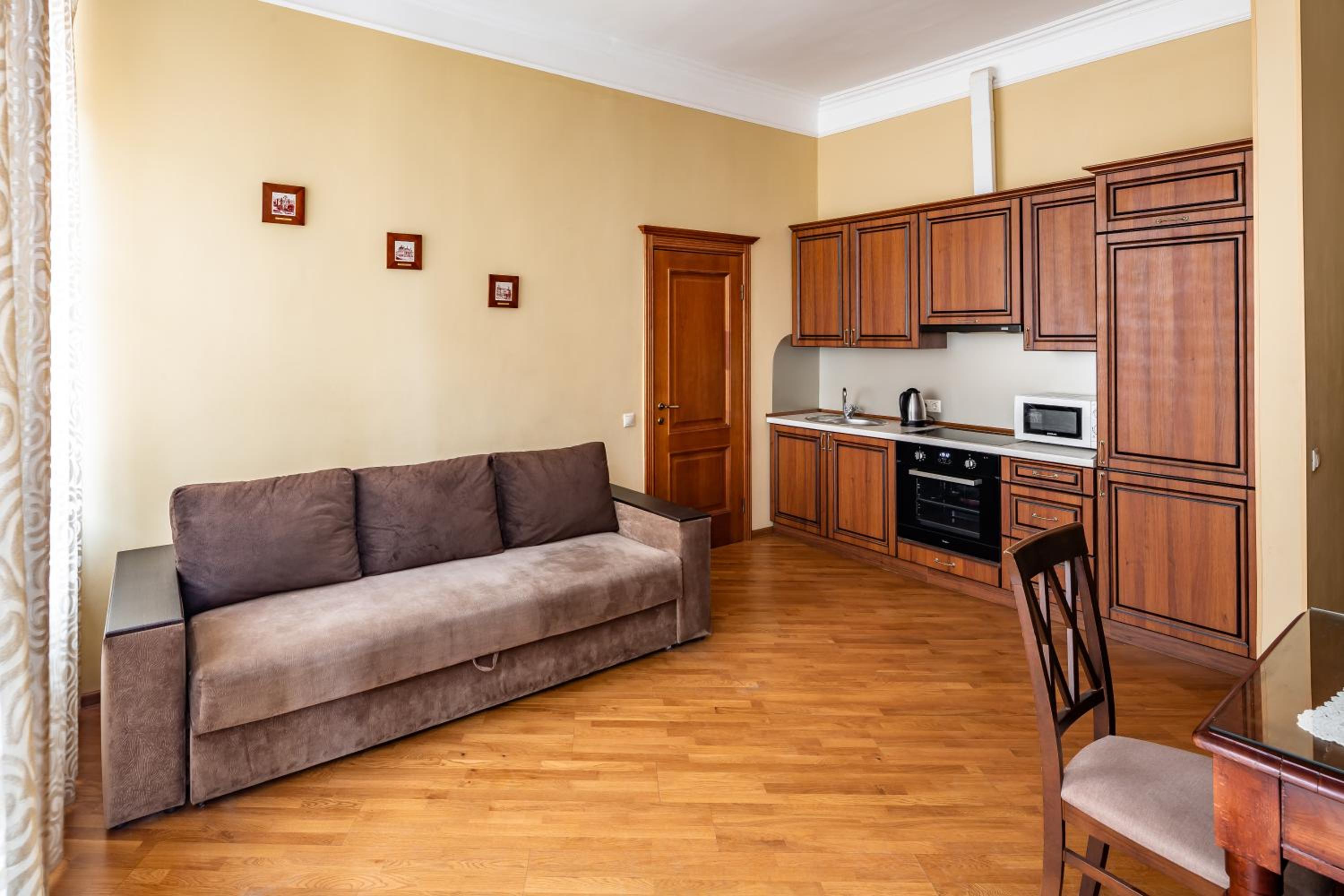 13 Franka Apartment 1 view 5