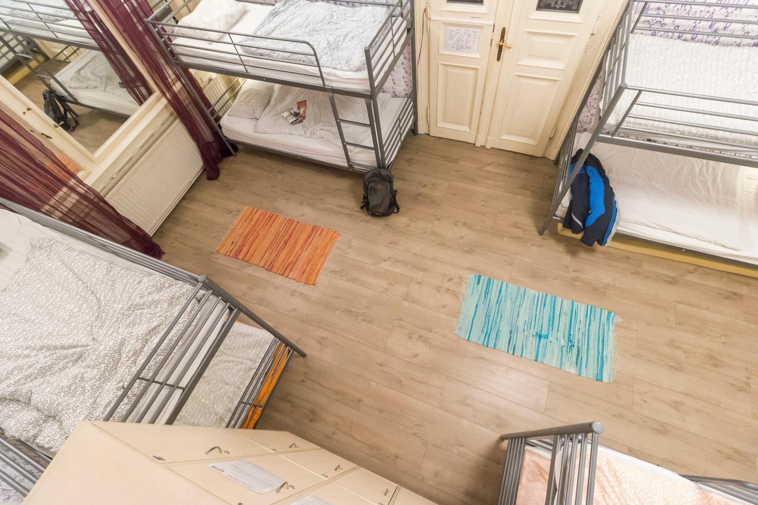 Baroque Hostel & Coworking