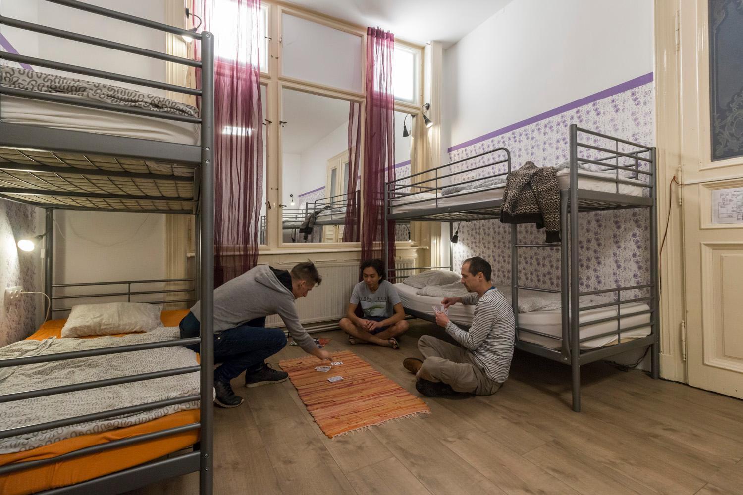 Baroque Hostel & Coworking