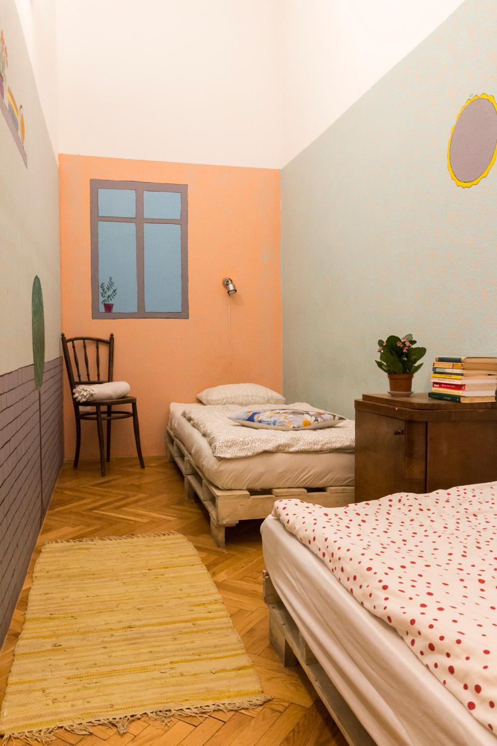 Baroque Hostel & Coworking