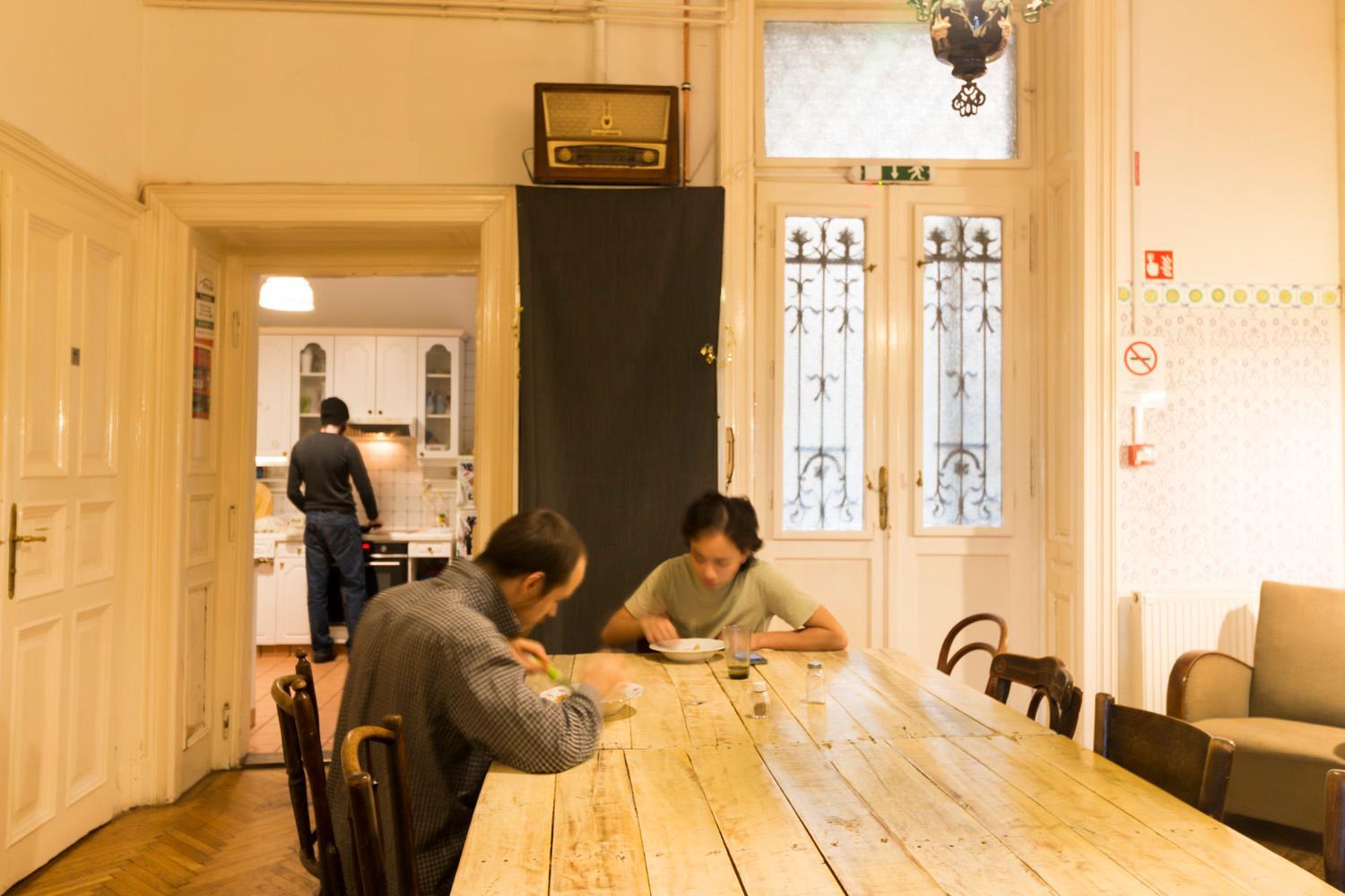 Baroque Hostel & Coworking