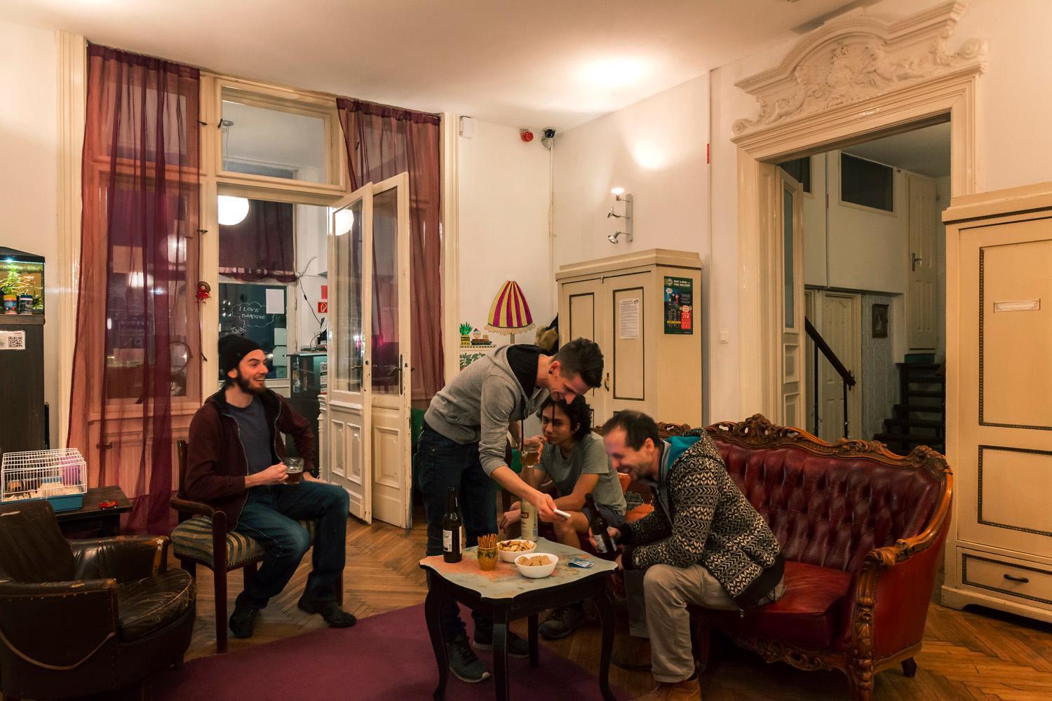 Baroque Hostel & Coworking