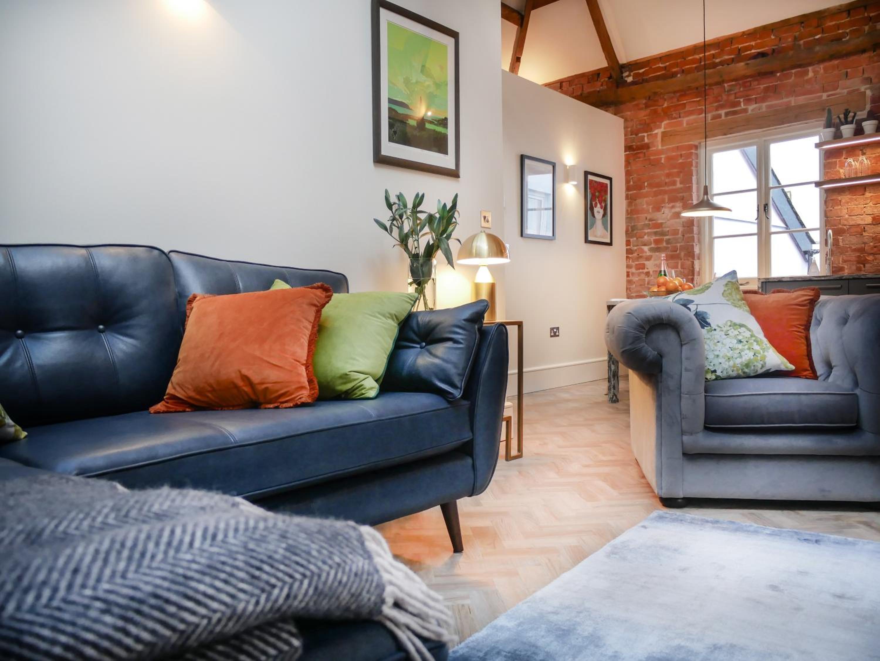 Padstow Escapes - The Long Room Luxury Apartment view 2