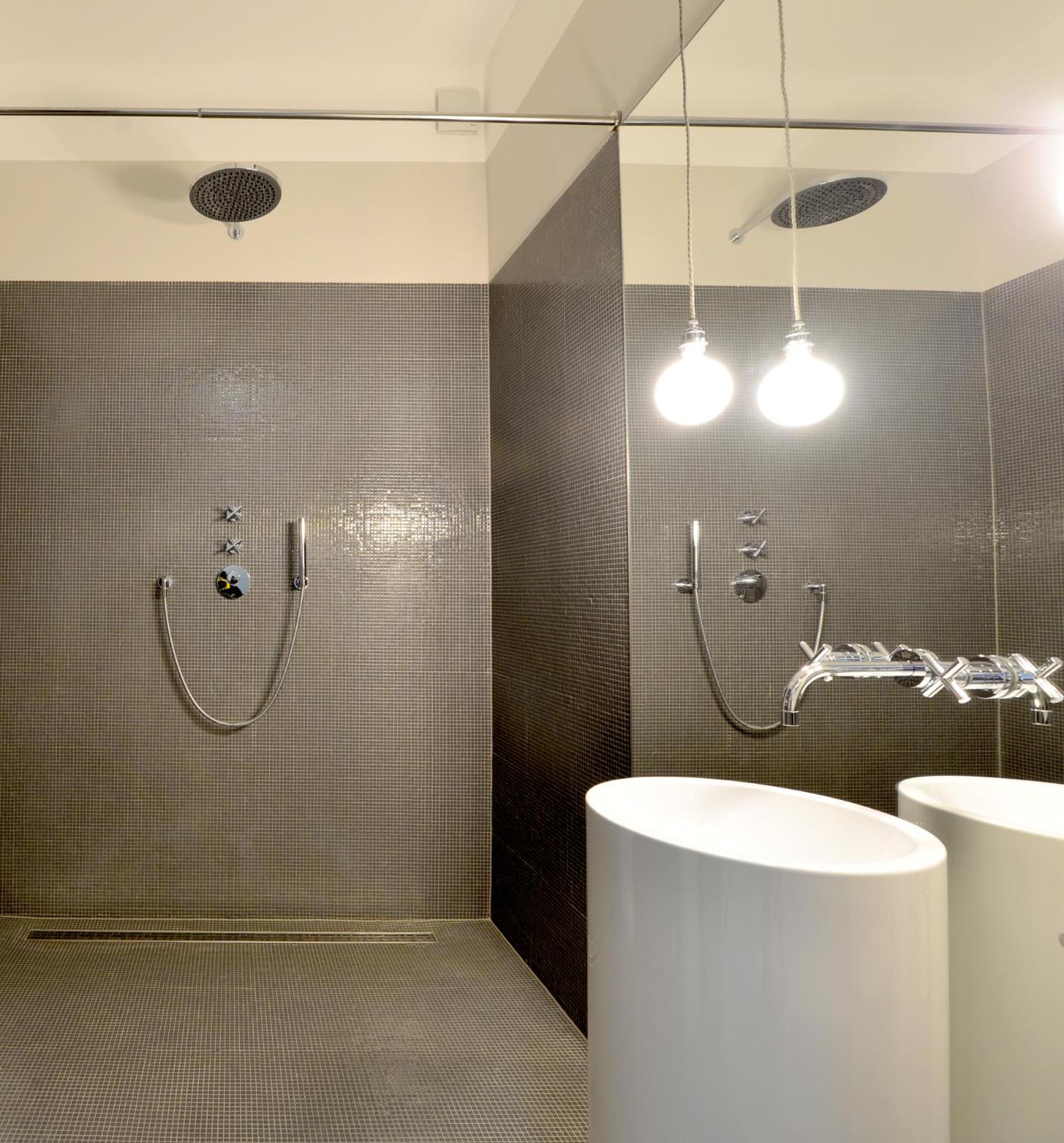 Chic And Modern In Hip Area