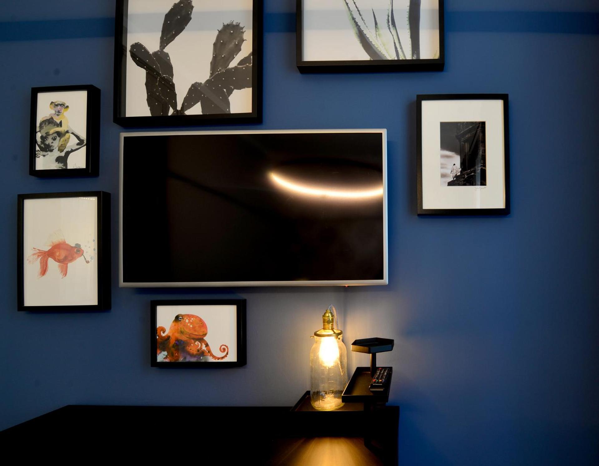 Chic And Modern In Hip Area