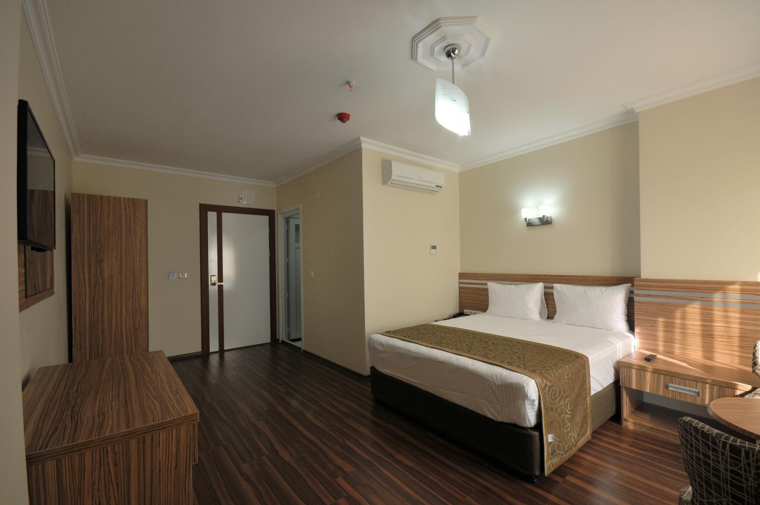 Gumus Palace Otel - Image 28