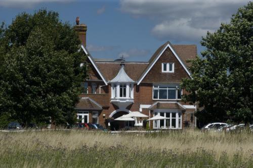 The Hickstead Hotel By Uno-FREE PARKING