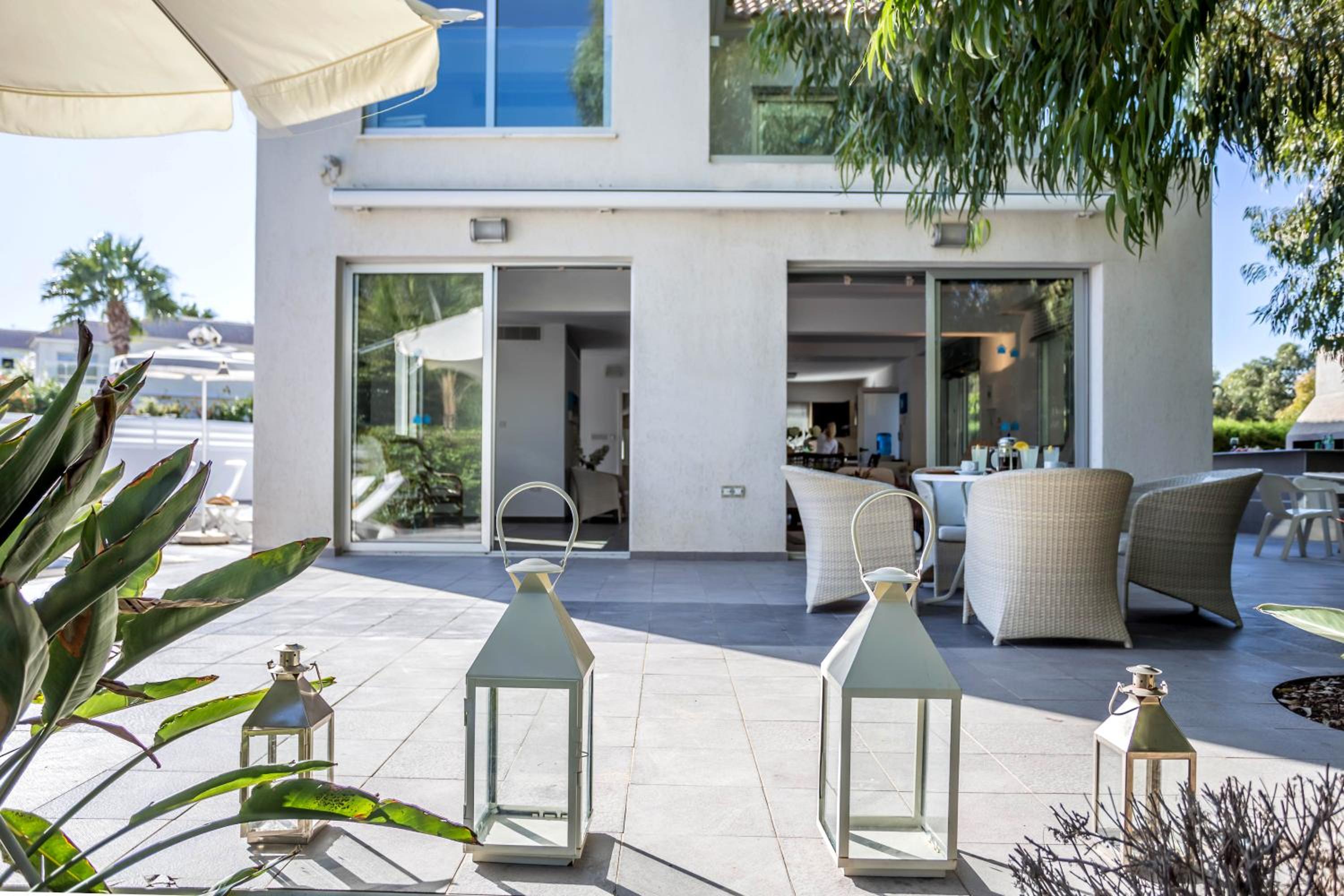 Villa Hibiscus