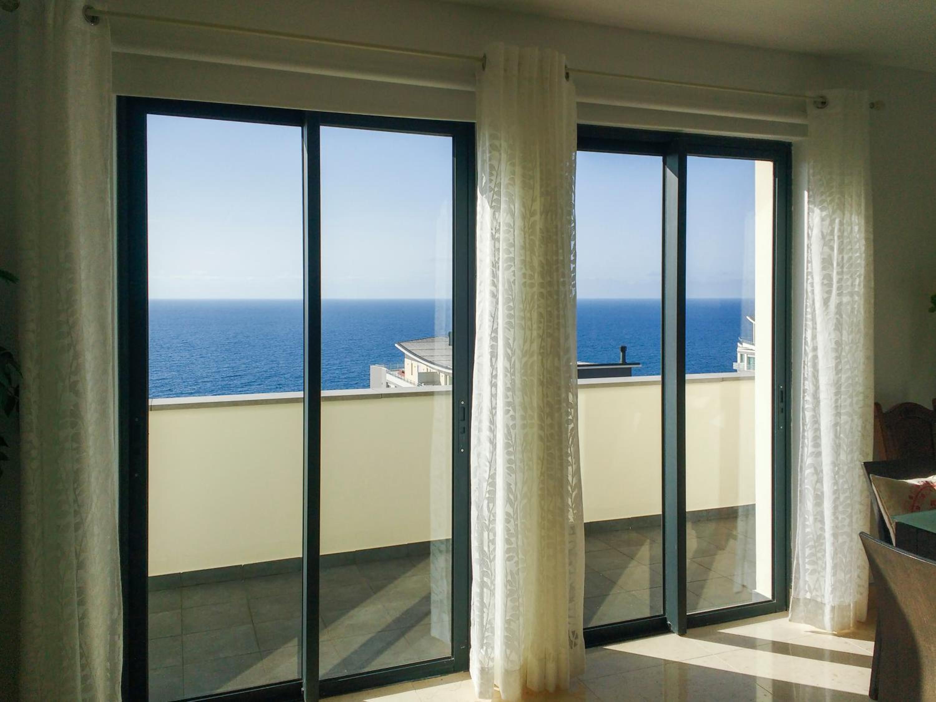 Two Bedroom Apartment with Balcony and Gorgeous view over the Atlantic view 5