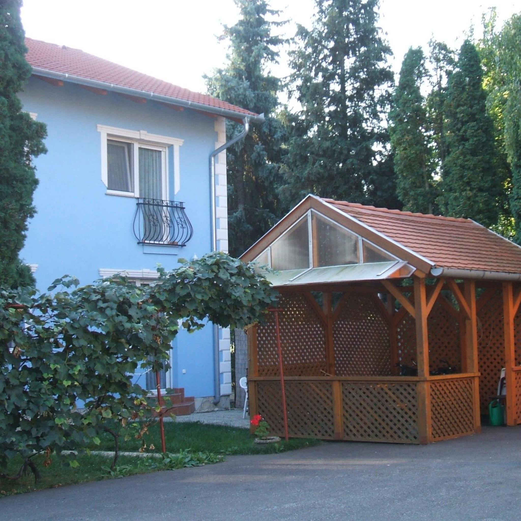 Photo 32