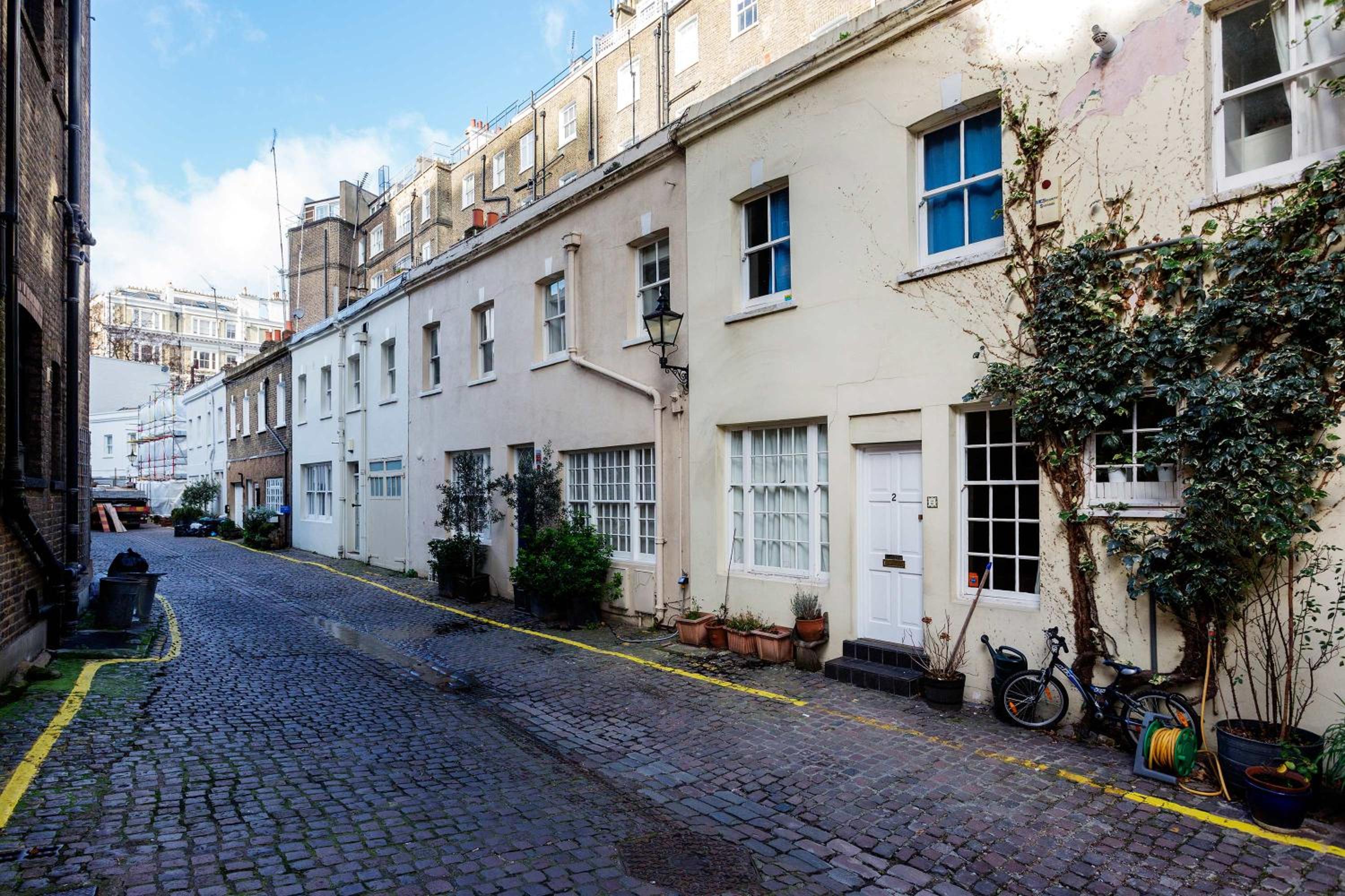 Veeve - A Kensington Mews