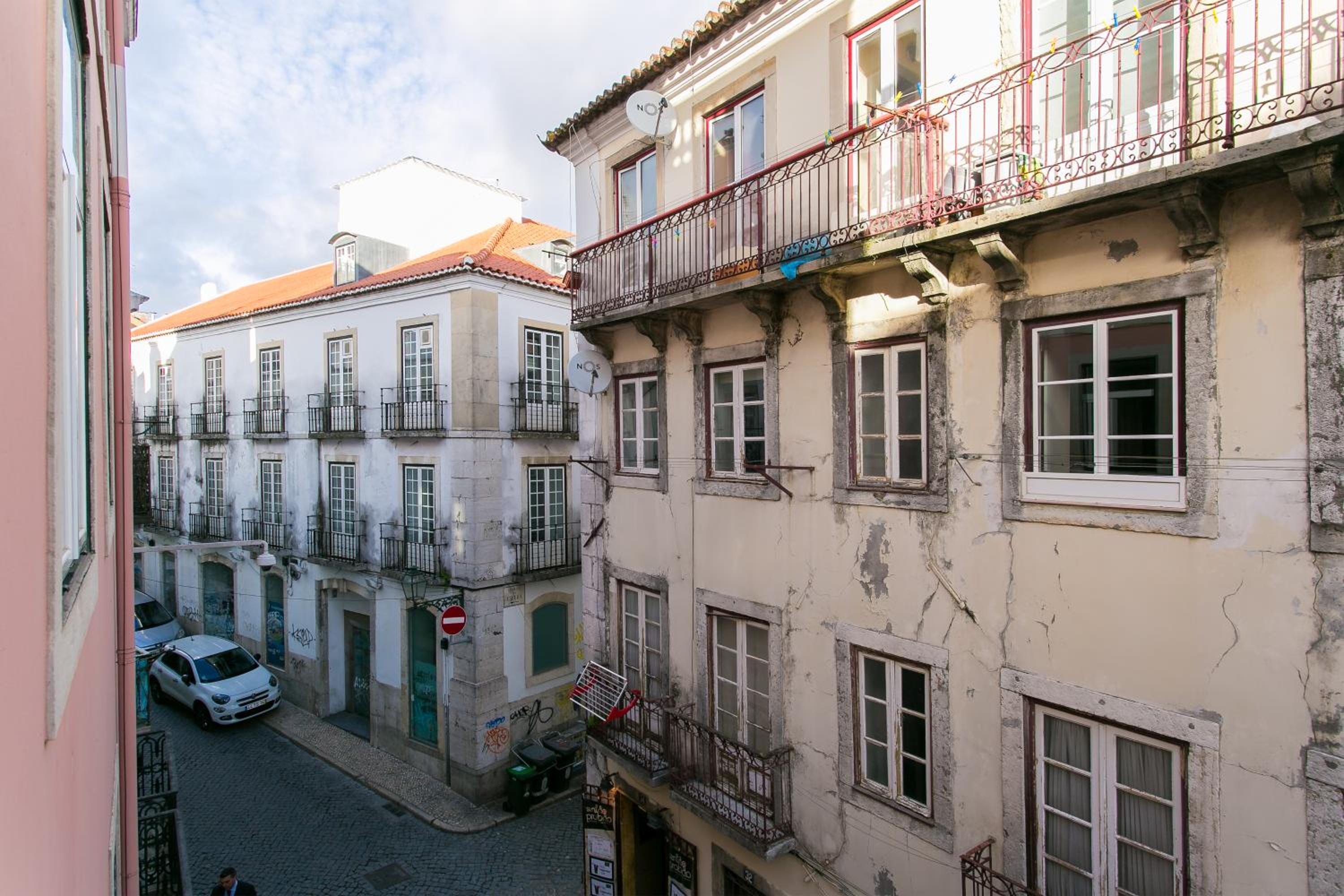 GuestReady - Beautiful flat near S. Jorge Castle