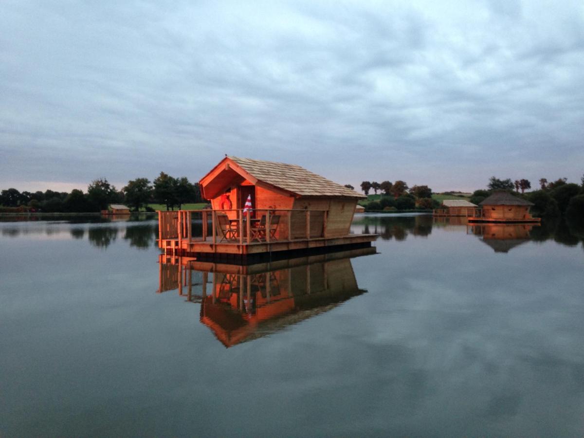 Village Flottant de Pressac
