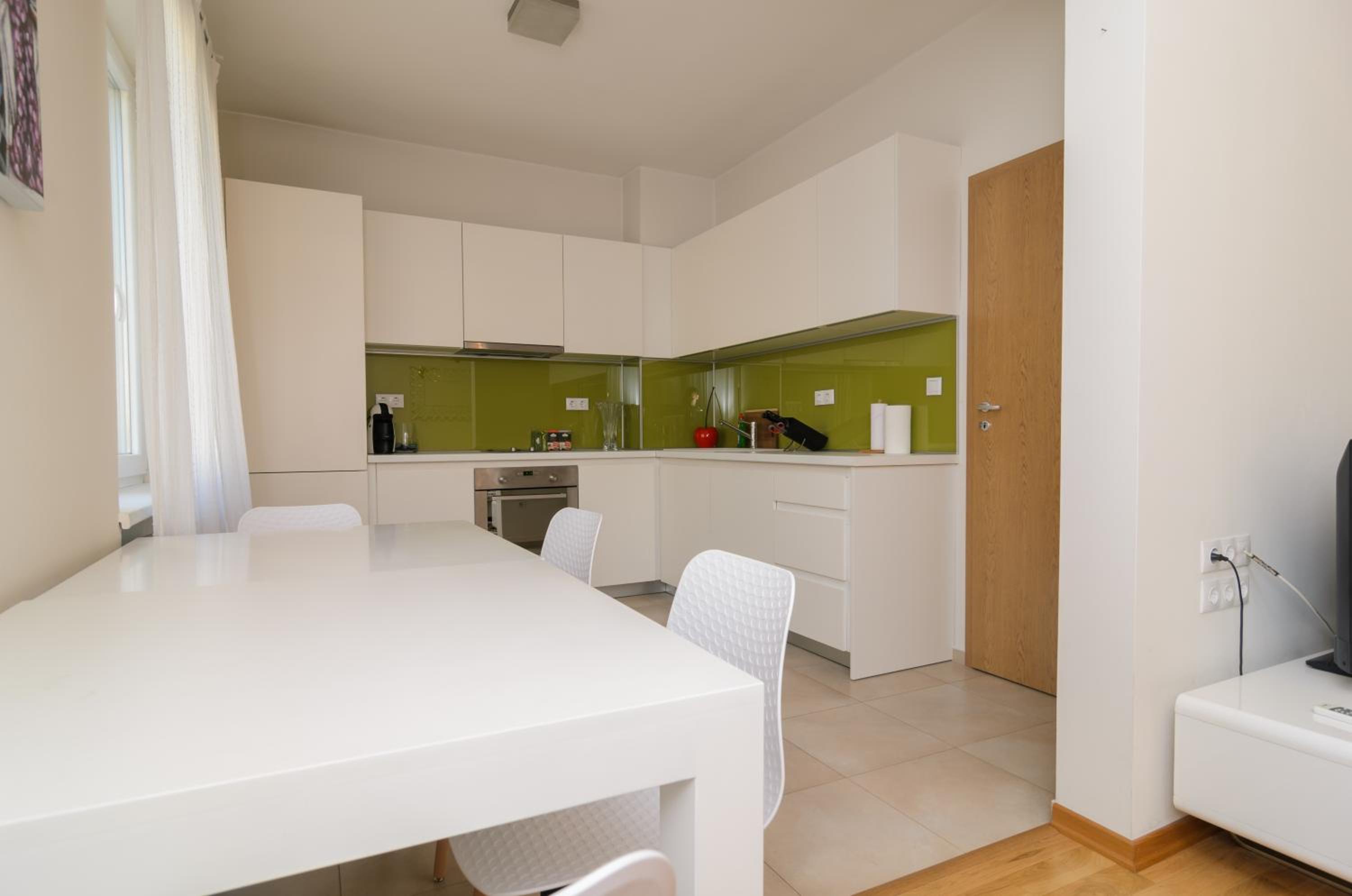 Rise & Shine Sofia Luxury Apartment view 2