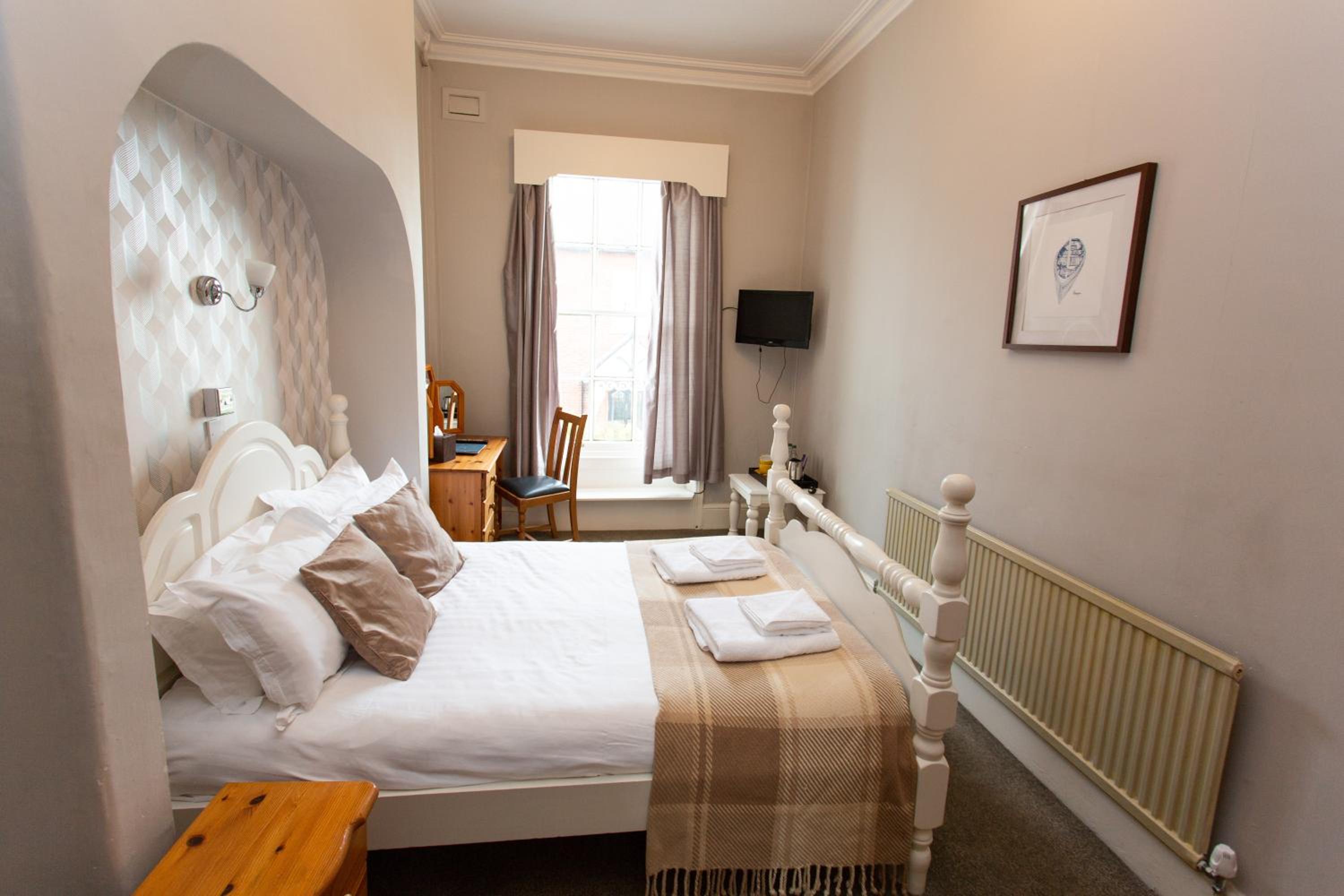 The Queens Hotel