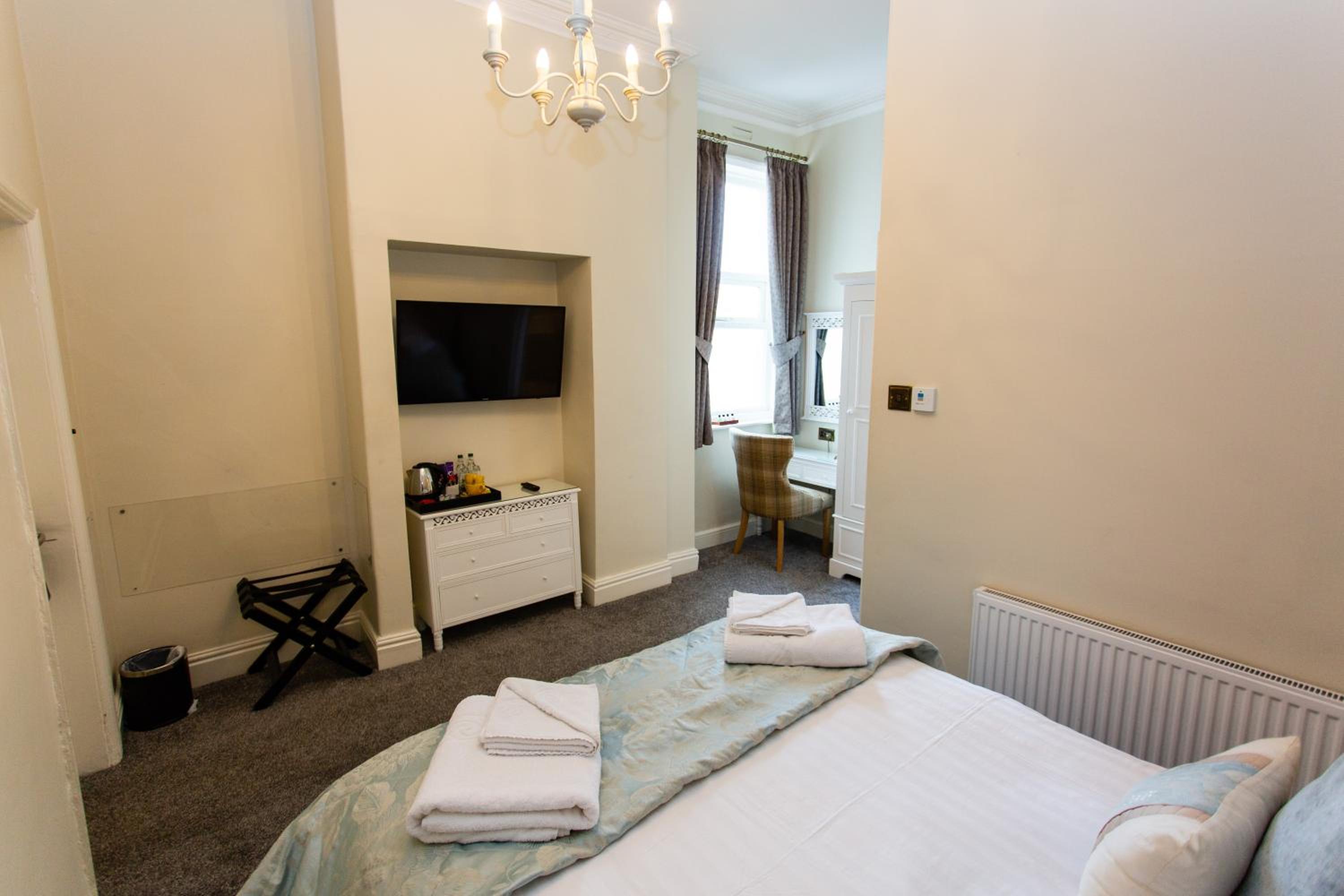 The Queens Hotel