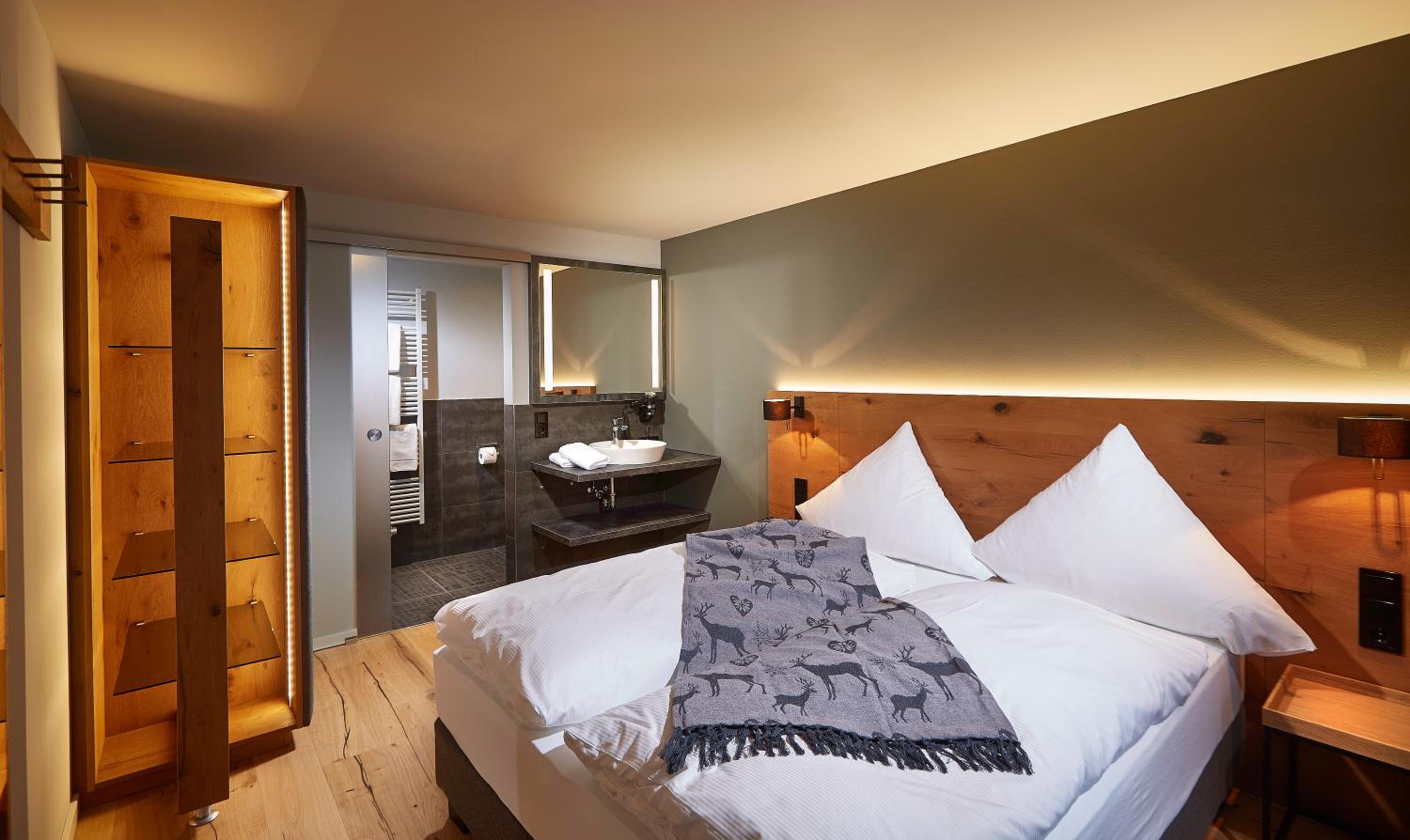 Black Forest Lodge