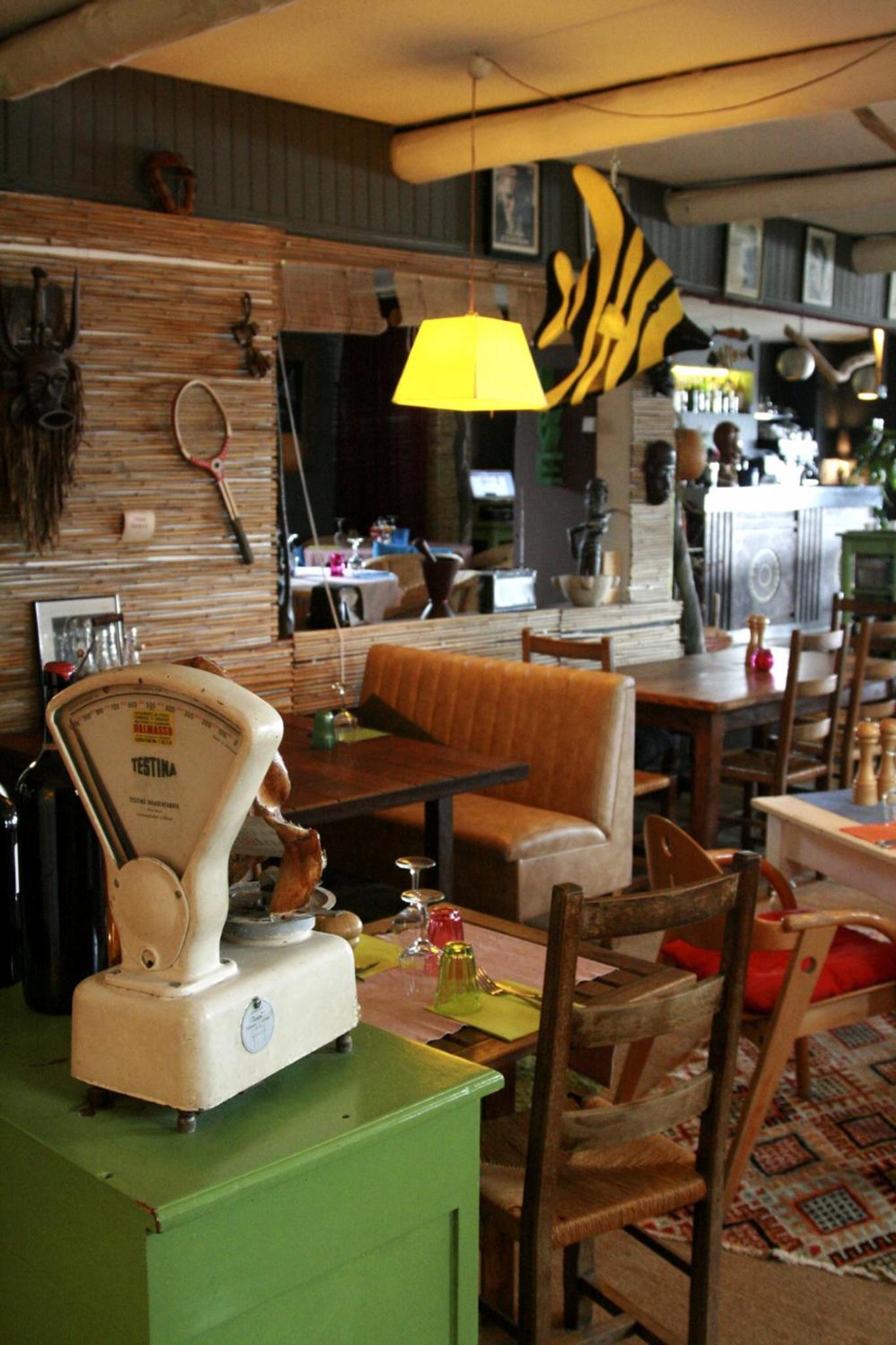 restaurant