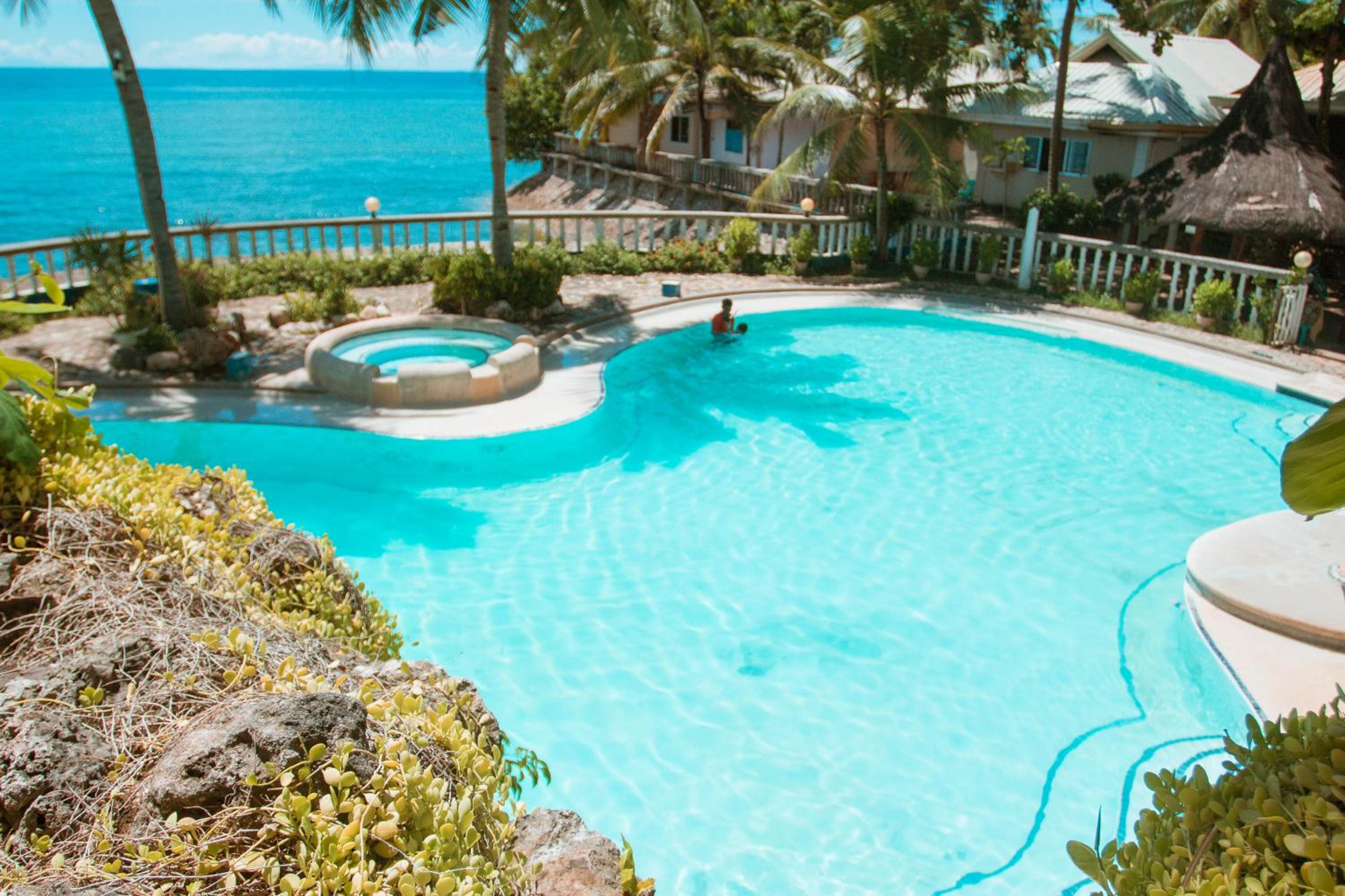 Estaca Bay Gardens Conference Resort powered by Cocotel