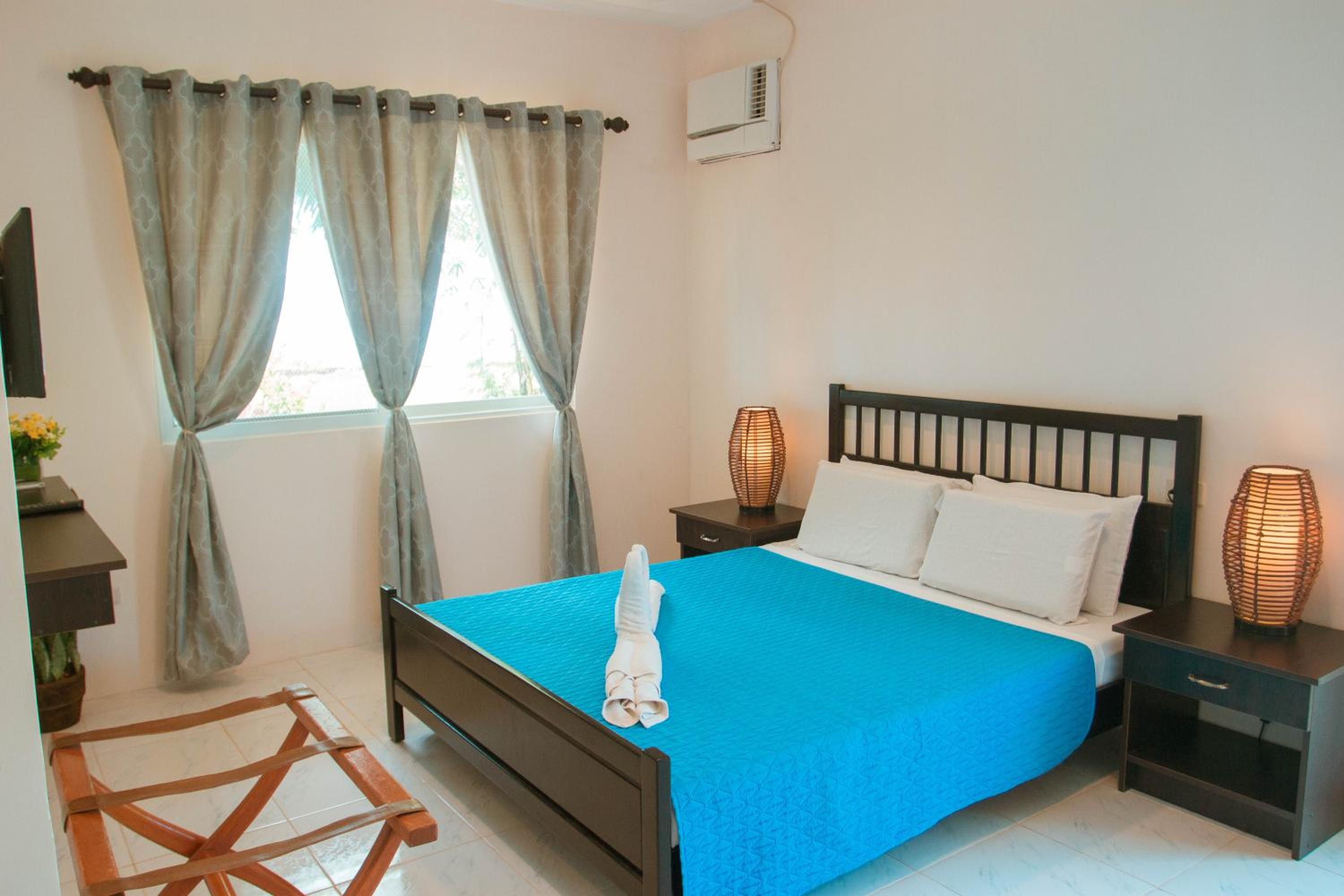 Estaca Bay Gardens Conference Resort powered by Cocotel