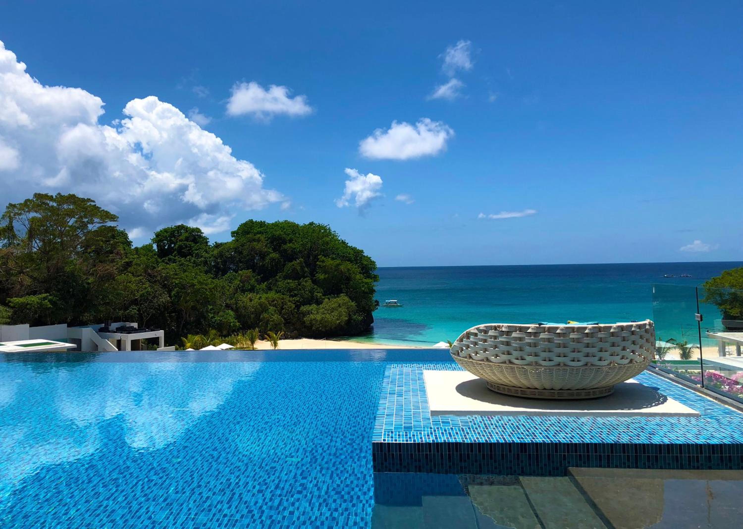 Crimson Resort and Spa Boracay