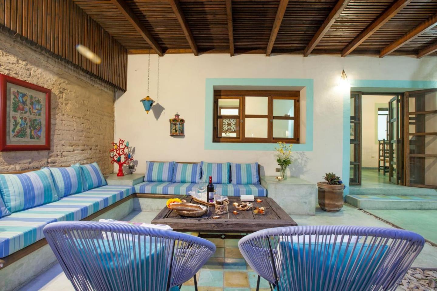 lounge
