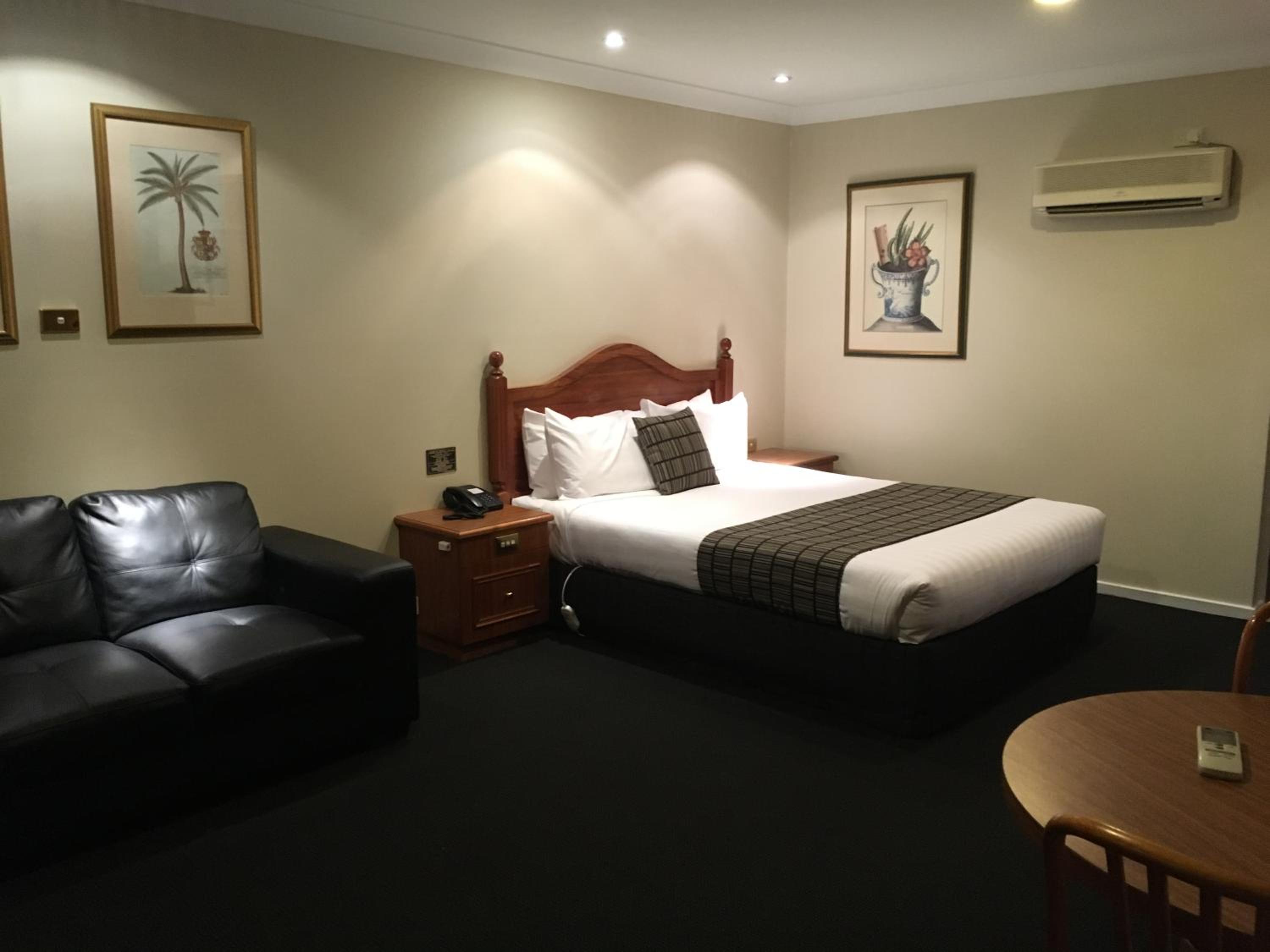 Best Western Ambassador Motor Inn & Apartments