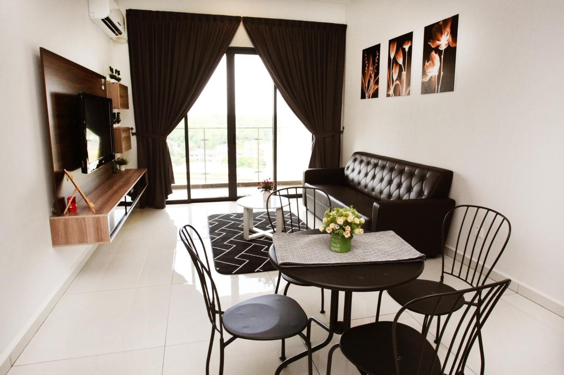 Country garden danga bay ,bay point