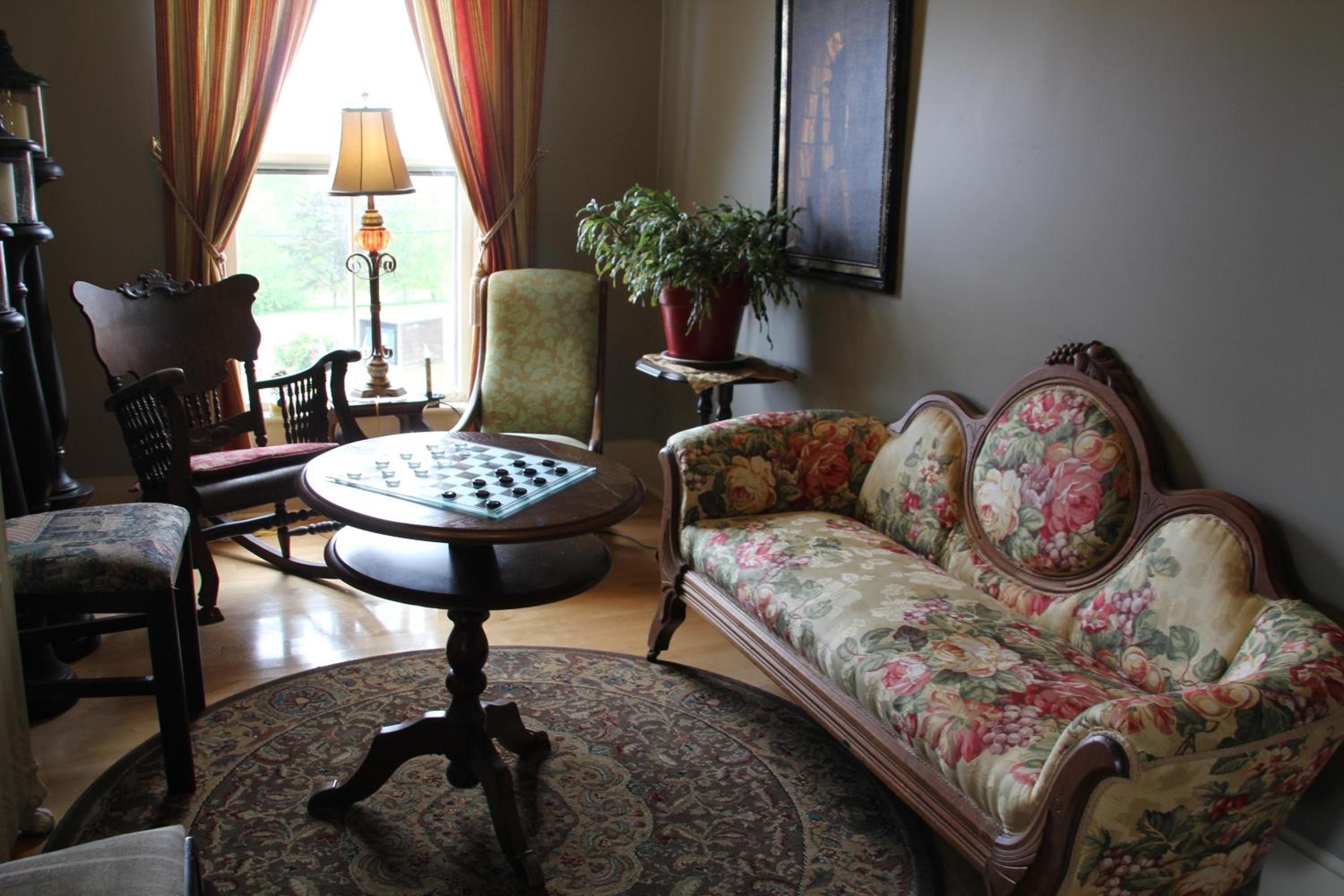 Lynwood Inn