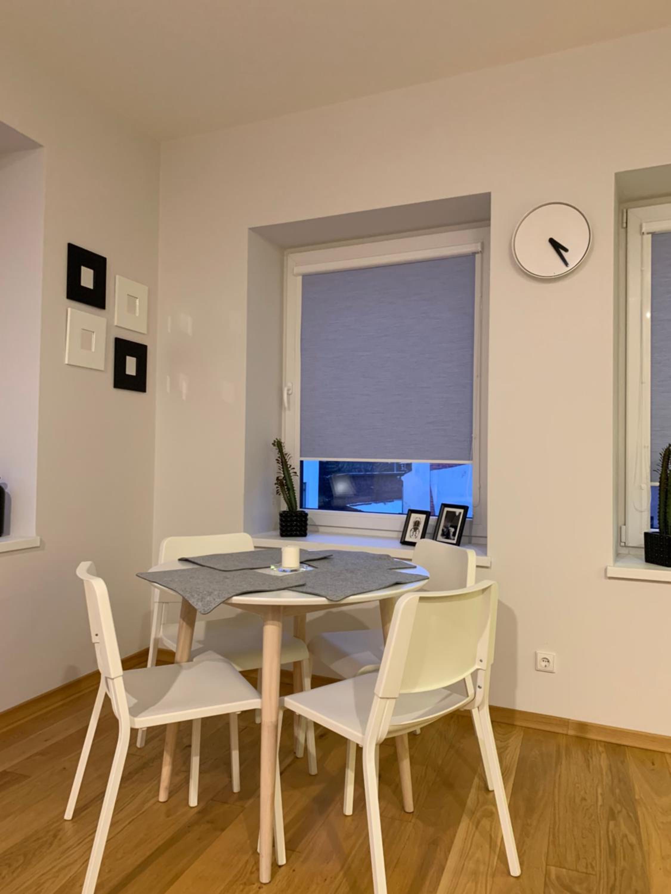 Bright 1BD Apartment in Old Town by Hostlovers view 4