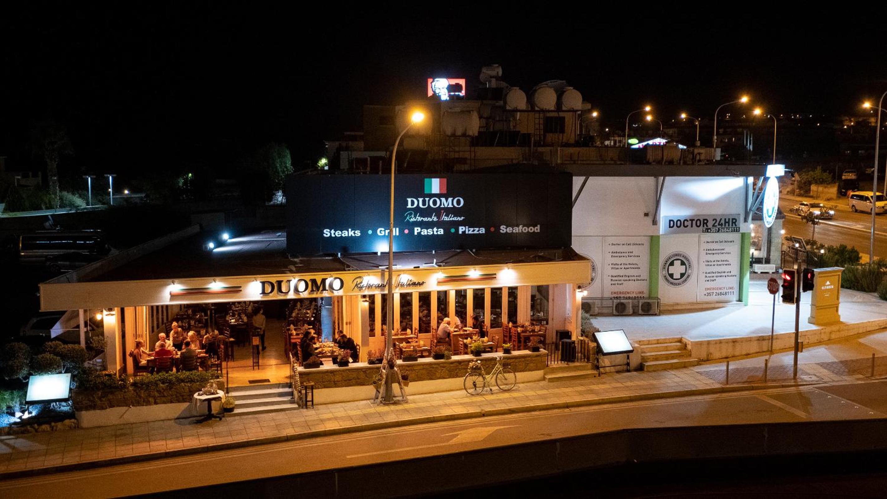 Spacious 3 Bedroom Penthouse, Sea View, 2 Terraces, Walk to Beach, Centre view 5