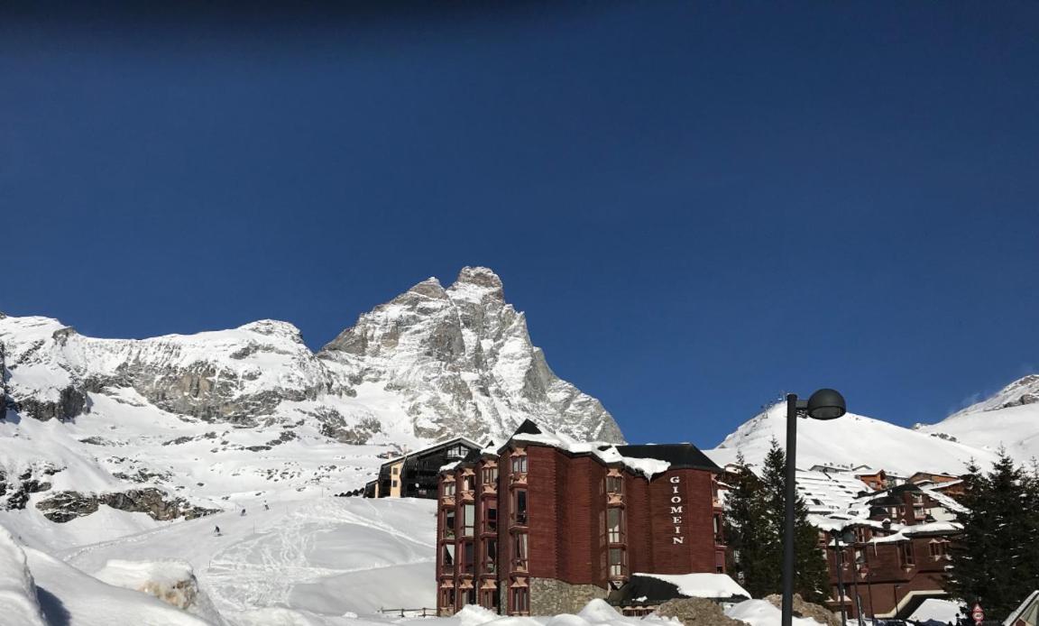 Giomein - Flat in Cervinia 50m from slopes and city centre photo 5
