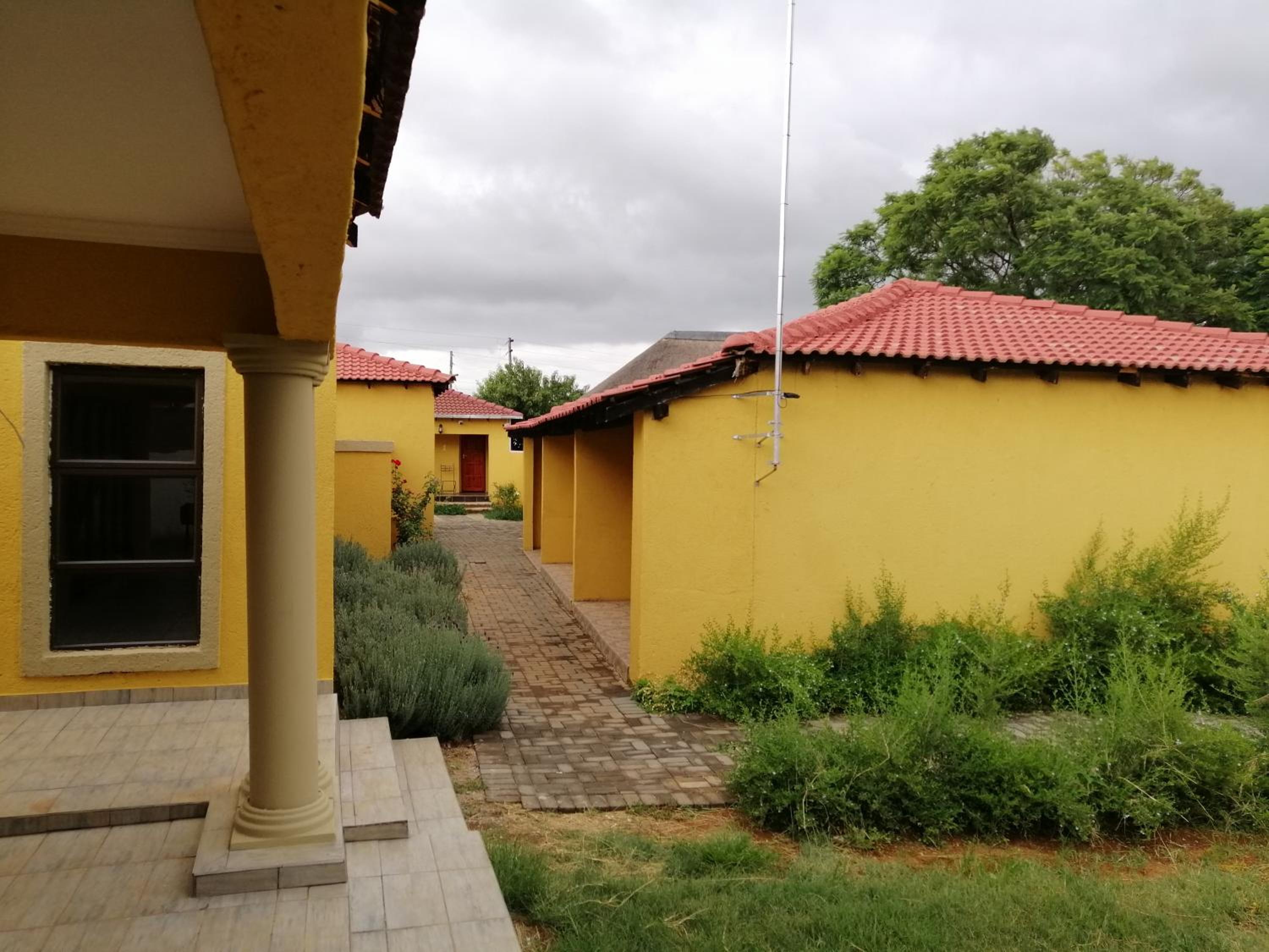 Kanyane Lodge view 3