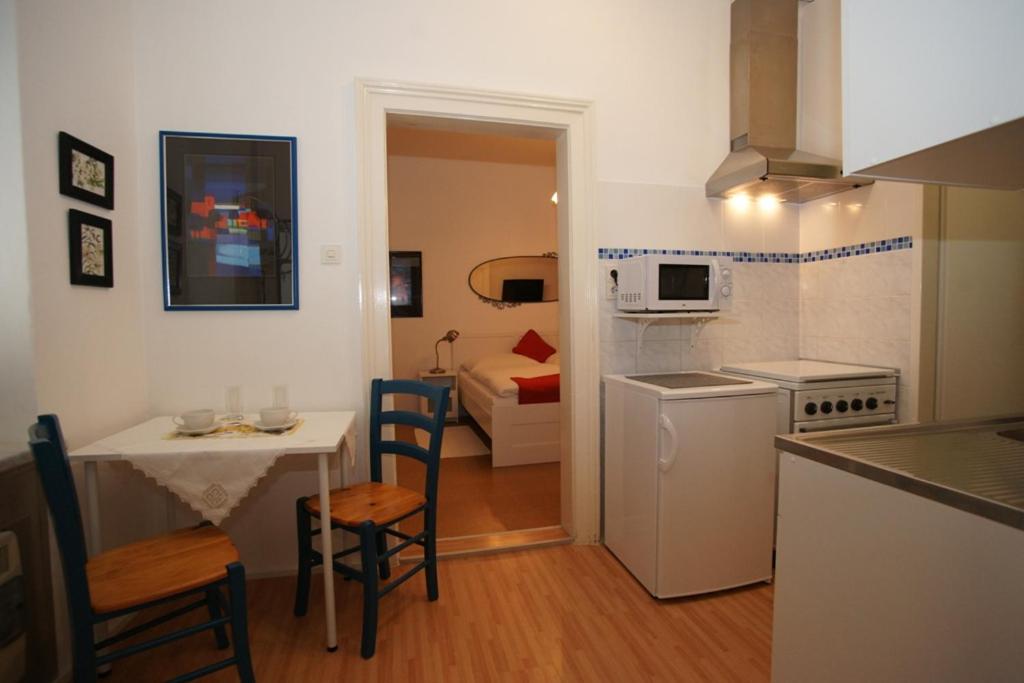 Freundliches Apartment mit Innenhof-Garten
