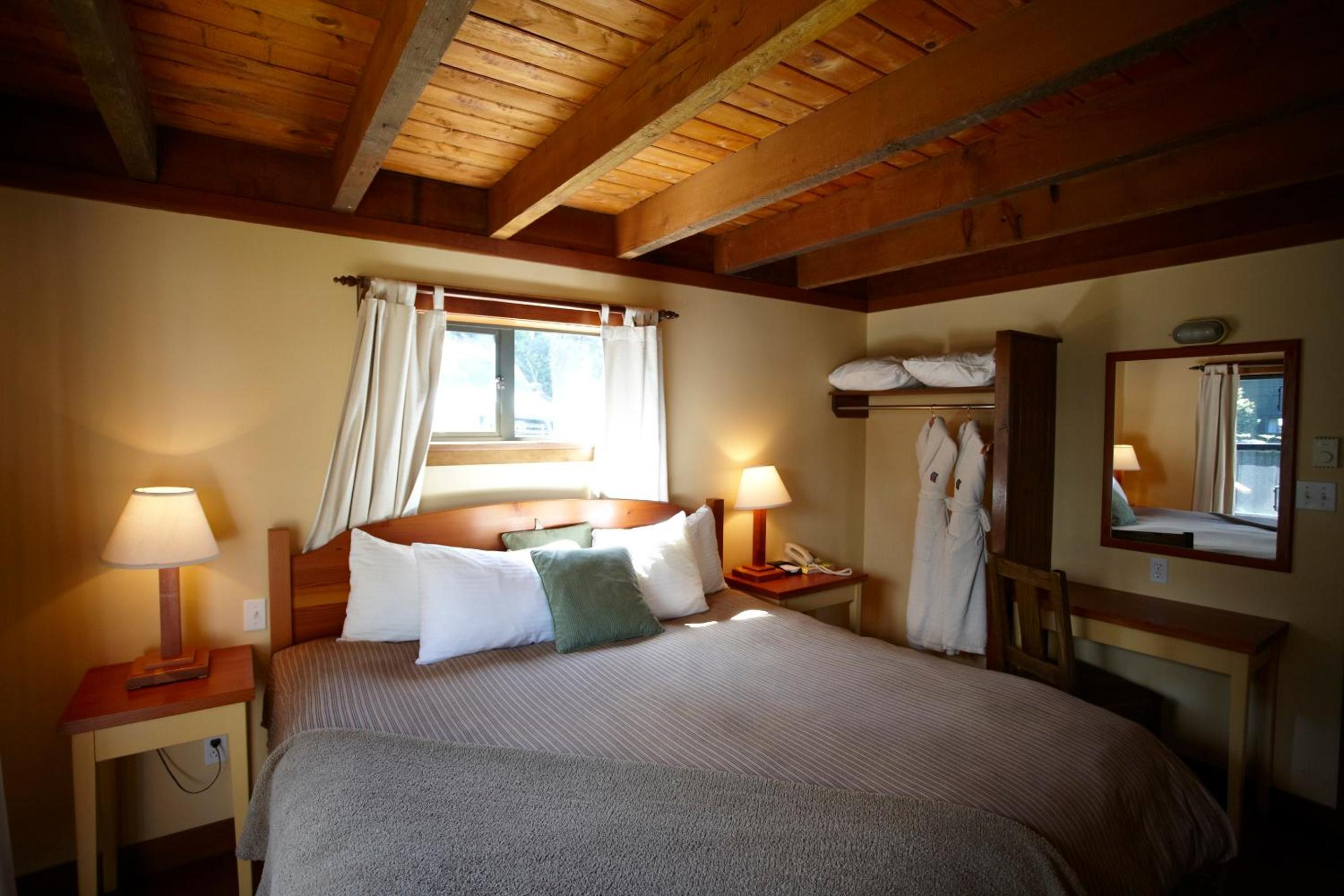 Tofino Vacations - Middle Beach Lodge - Property Image 18