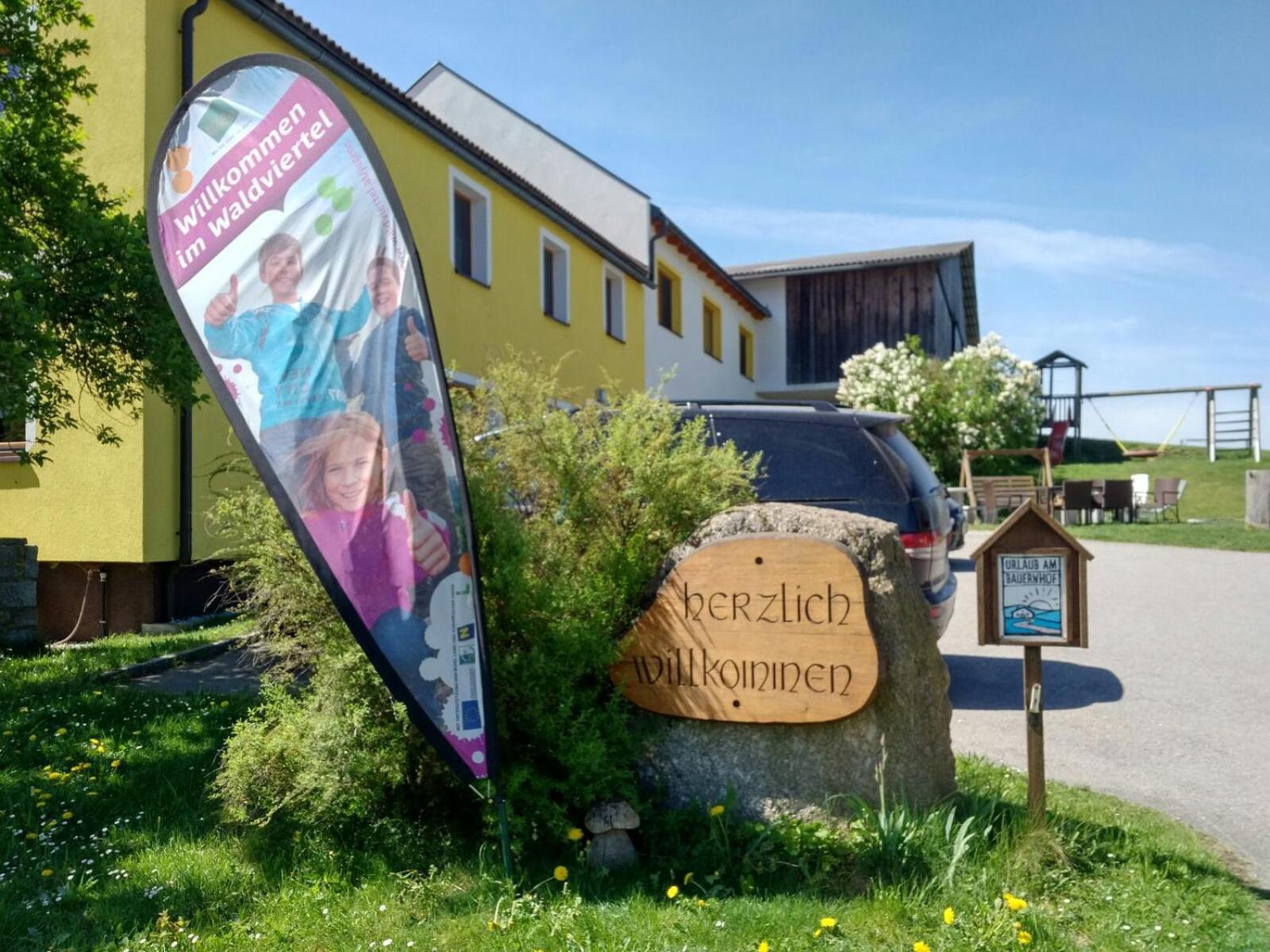 Kindererlebnis- und Biobauernhof Hipp-Bruckner