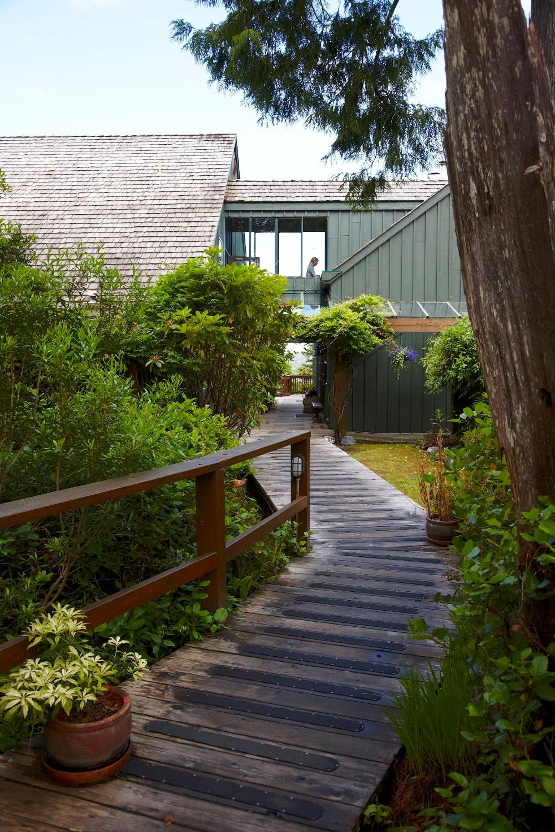 Tofino Vacations - Middle Beach Lodge - Property Image 26