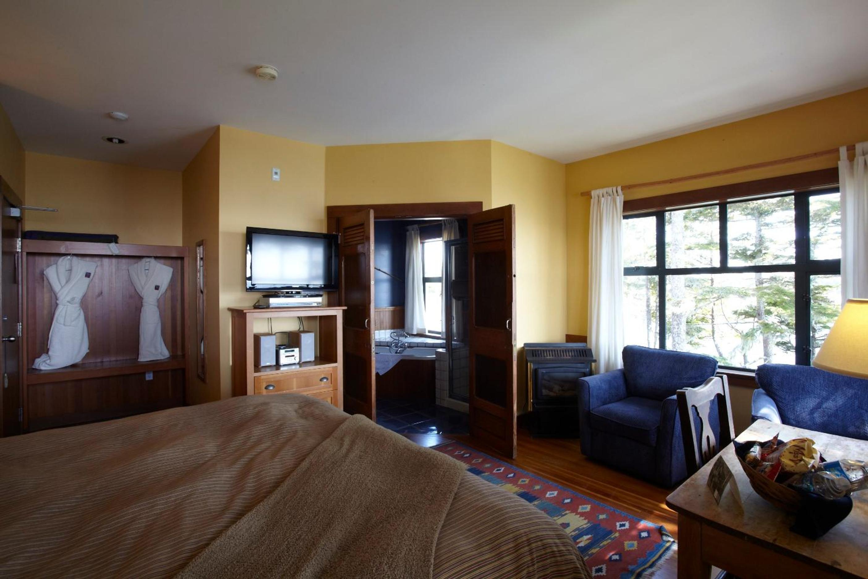 Tofino Vacations - Middle Beach Lodge - Property Image 35