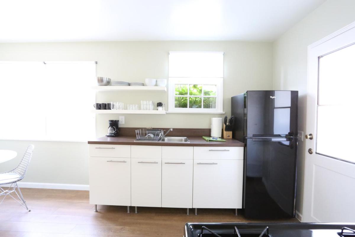 Los Angeles Vacations - The Venice Beachwood - Property Image 8
