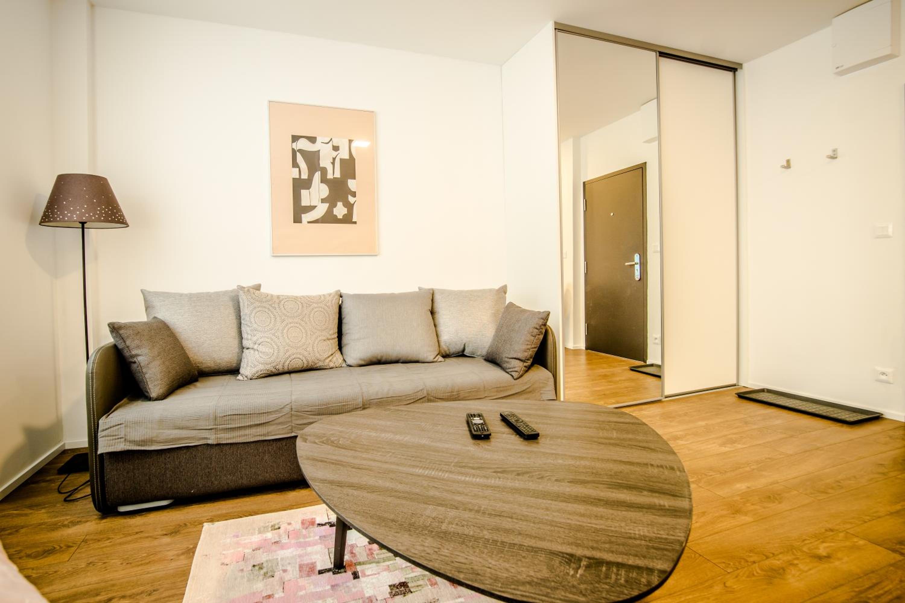 Central apartments by Kovee view 3