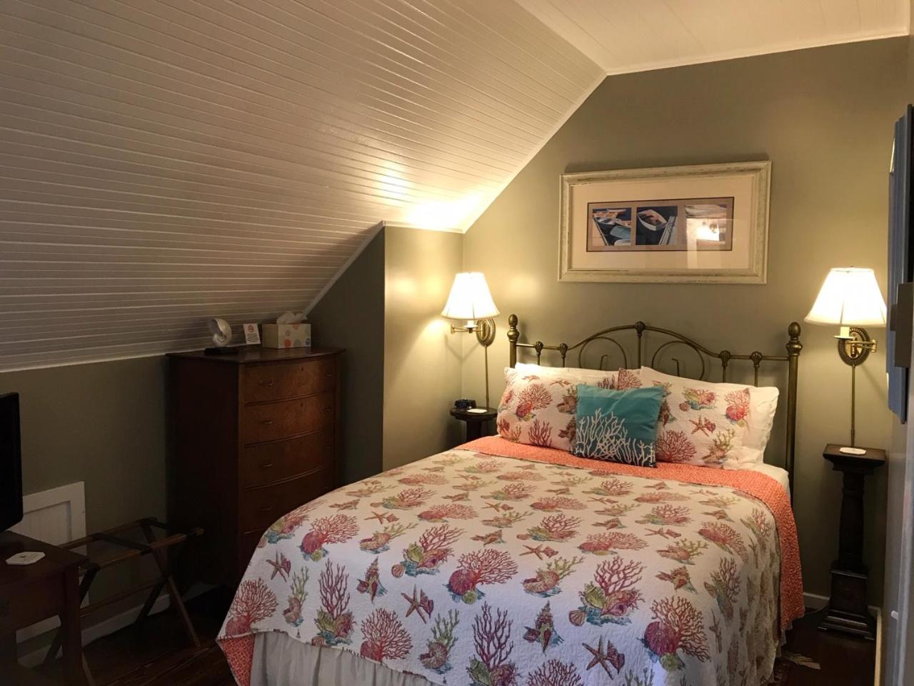 Inn at Harbour Village