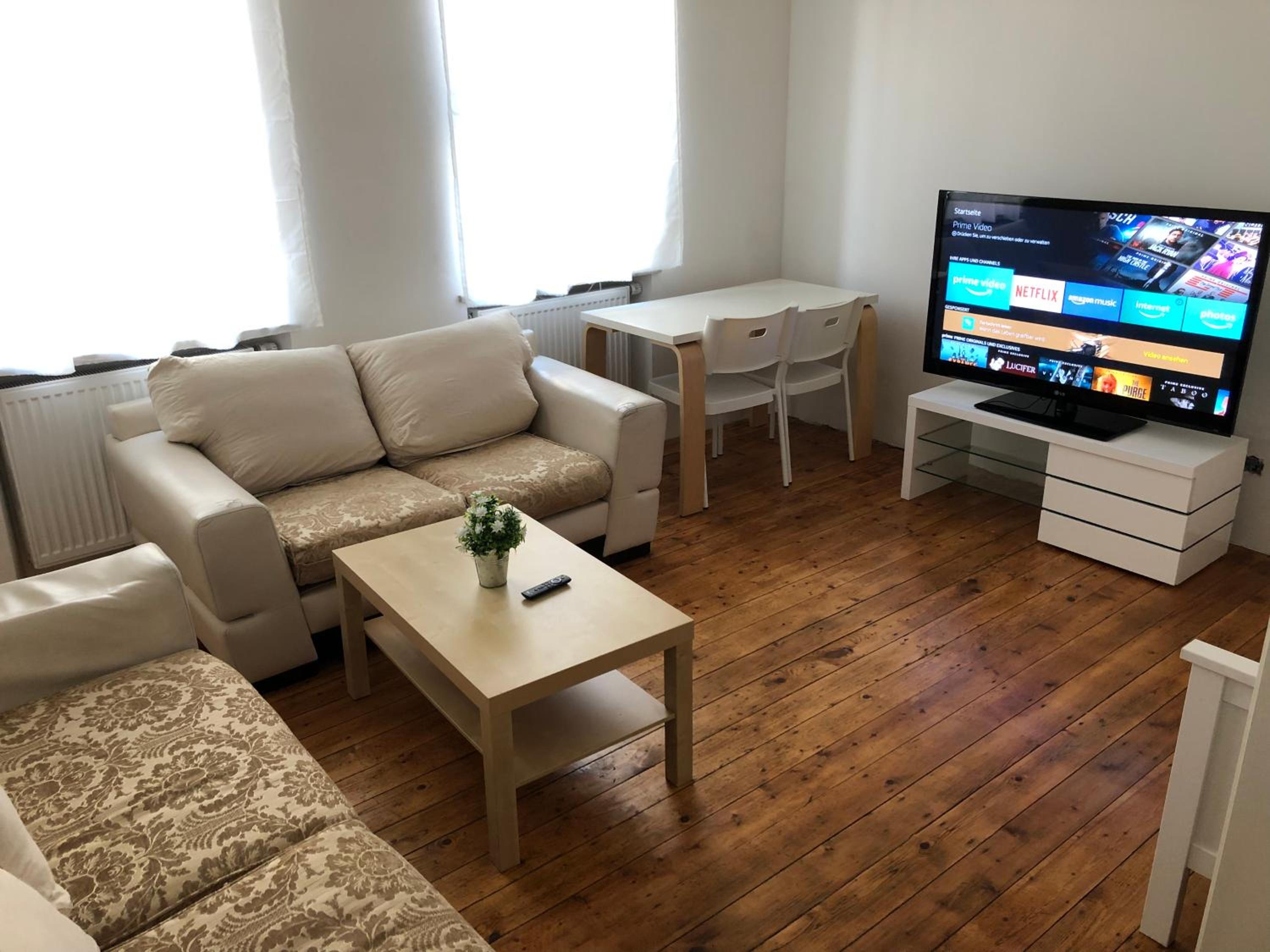 Monteurhaus 6 Zimmer view 2