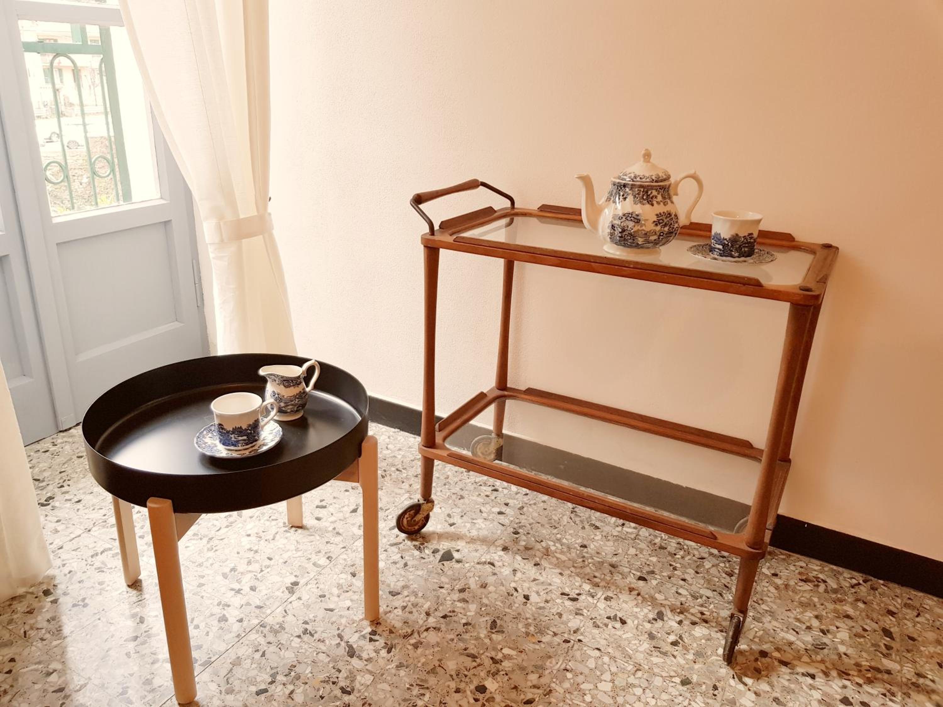 Medieval Pieve, holiday home with garden, WiFi & parking