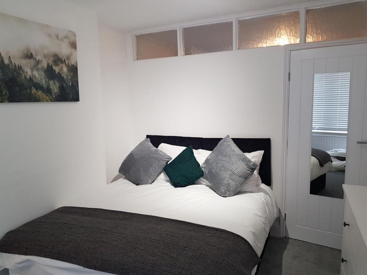 Luton Vacations - Chiltern Apartment - Property Image 38