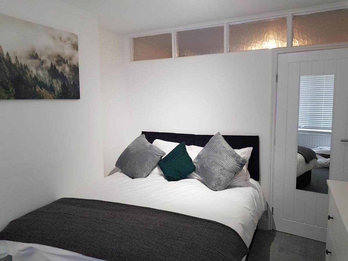 Luton Vacations - Chiltern Apartment - Property Image 40