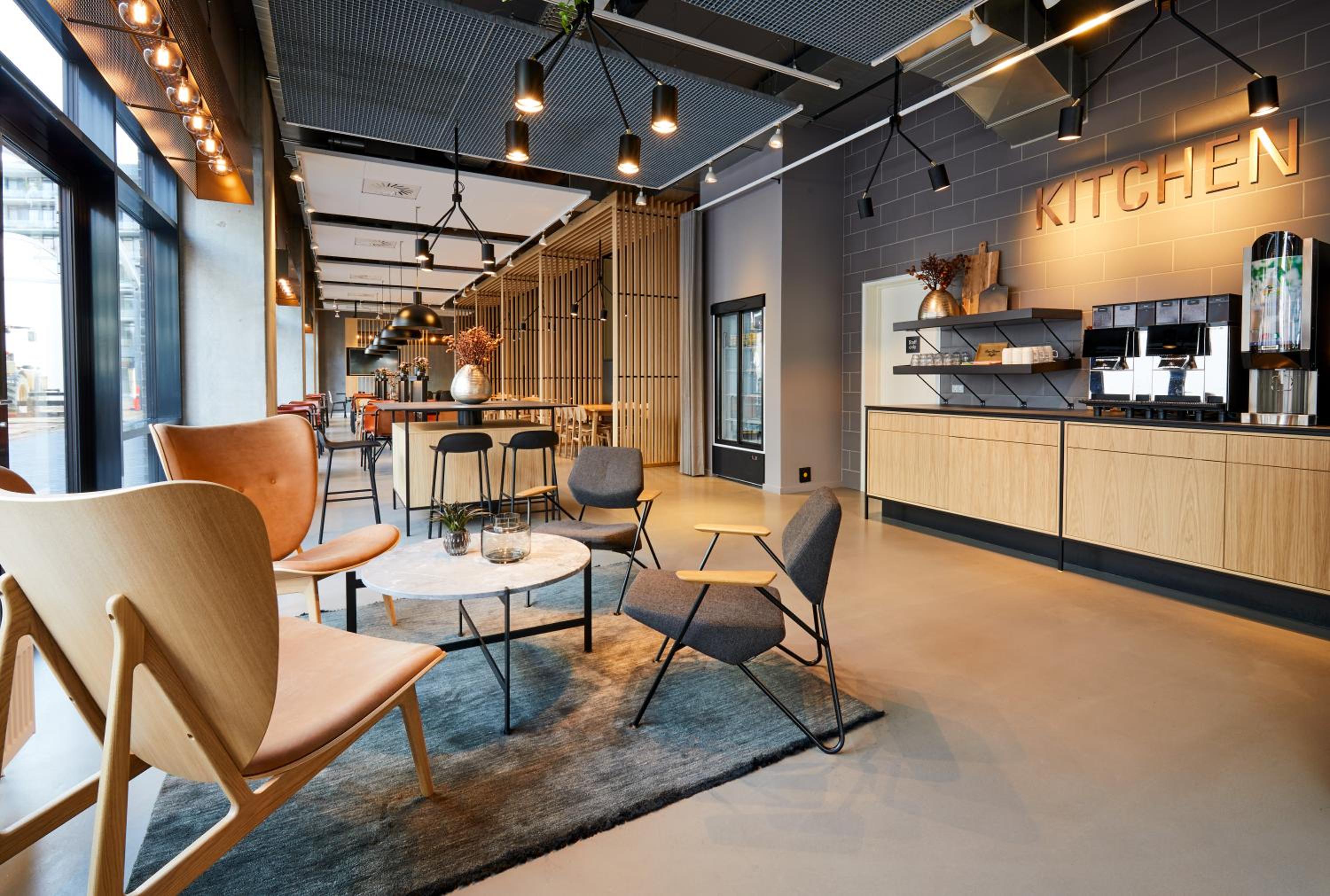 Aalborg Vacations - Zleep Hotel Aalborg - Property Image 3