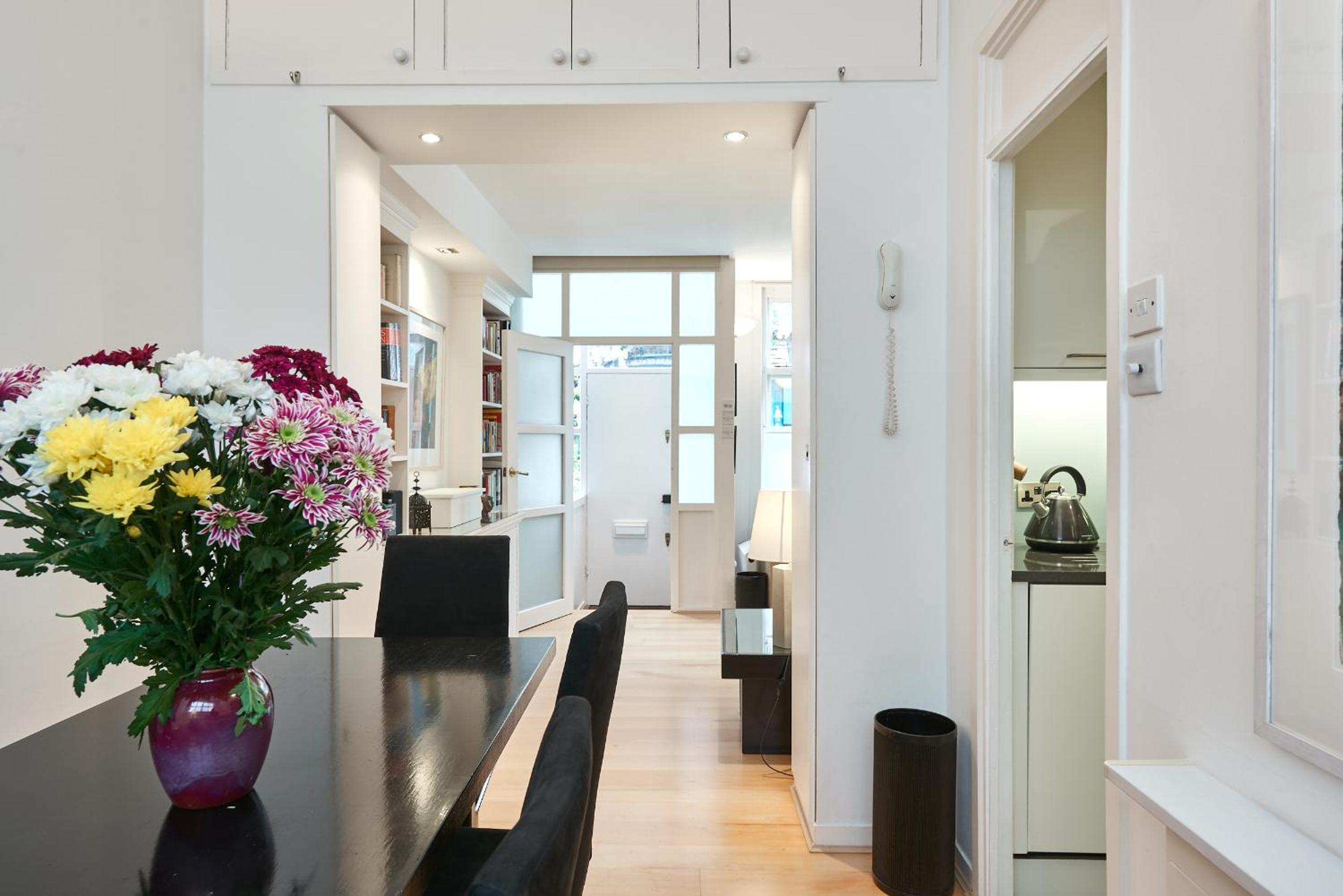 LONDON LUXURY TOWNHOUSE KENSINGTON